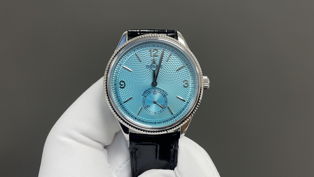 La recommandation du jour🌐Rolex Perpetual 1908 coque blanche cadran bleu 39 mm mouvement Cal.7140 qualité supérieure photos réelles de l’expédition✈️