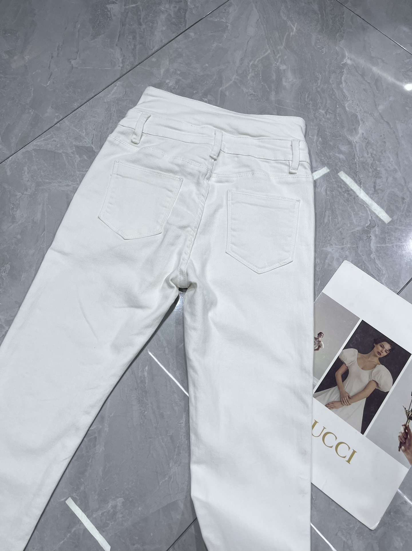 High-Quality Women’s Balmai* Clothes: High-Waist Button Shorts & Skinny Jeans in Blue, Black, White - 图片 8