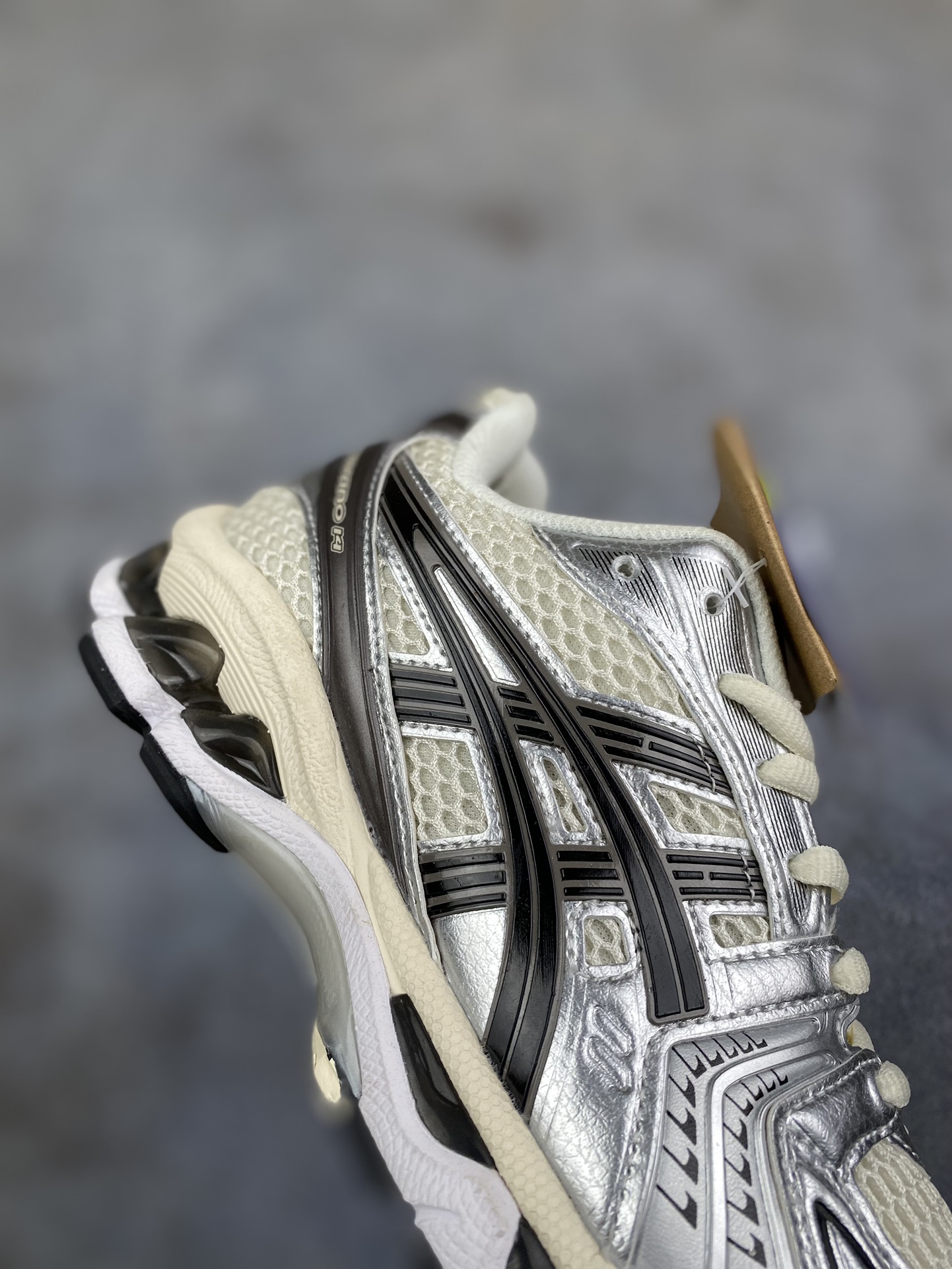 特价R版亚瑟士GEL-Kayano14系列GEL-K14白银蓝货号:1201A056-109AsicsG