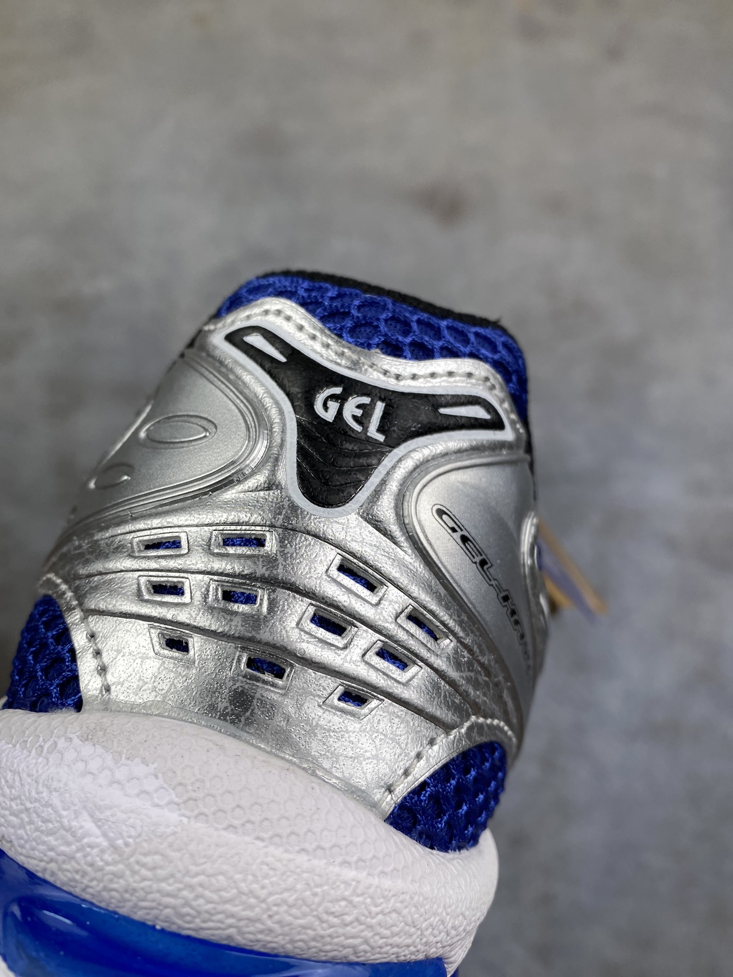 特价R版亚瑟士GEL-Kayano14系列GEL-K14白银蓝货号:1201A056-109AsicsG