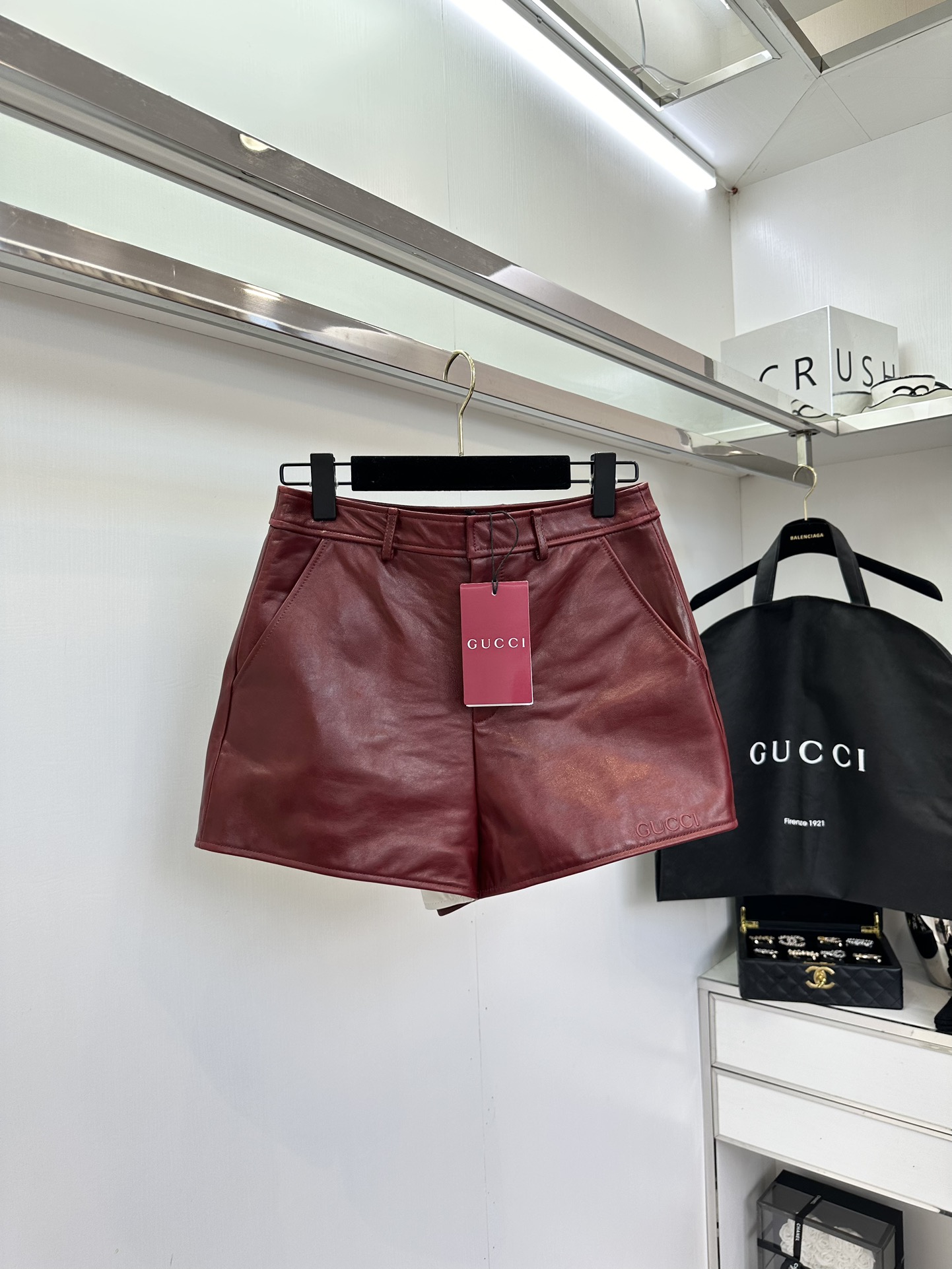 Red Single-and-a-behaviour Female Suit with Top Goat Skins Packaging by G*CCI - 图片 1