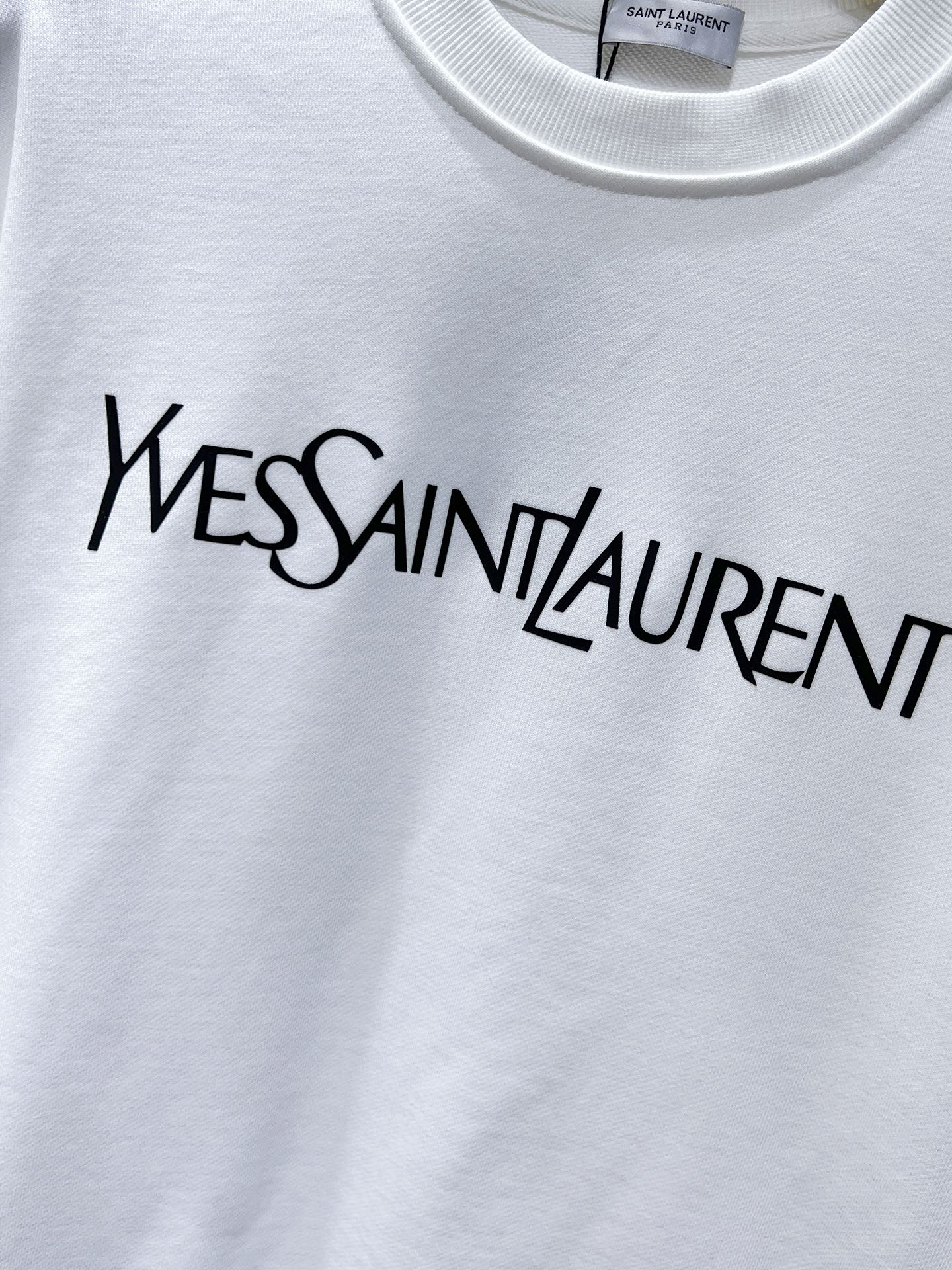    圣罗兰  YSL  ss新款 长袖 圆领 卫衣，高端版本！专柜定制面料 透气舒适度高，细节无可挑剔