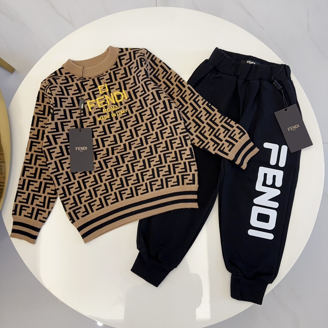 fendi suéter bordado de tejido fino, forrado, fendi pantalones deportivos (etiqueta original + colgante original + bols…