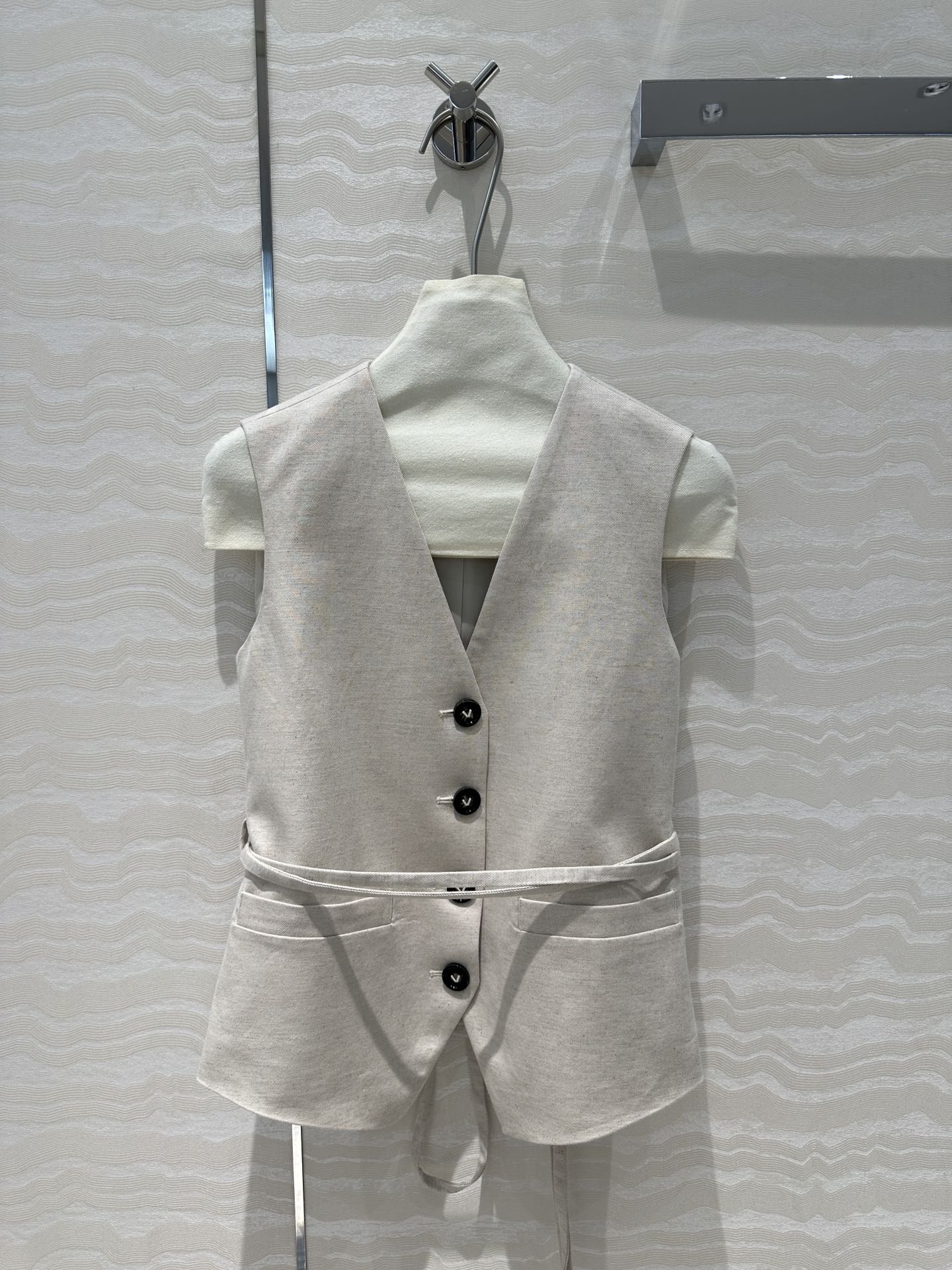 Exclusive High-Quality Women’s Clothes: Monolithic, Customized, Classic Styles, Perfect Fit, Strong Retention - 图片 1