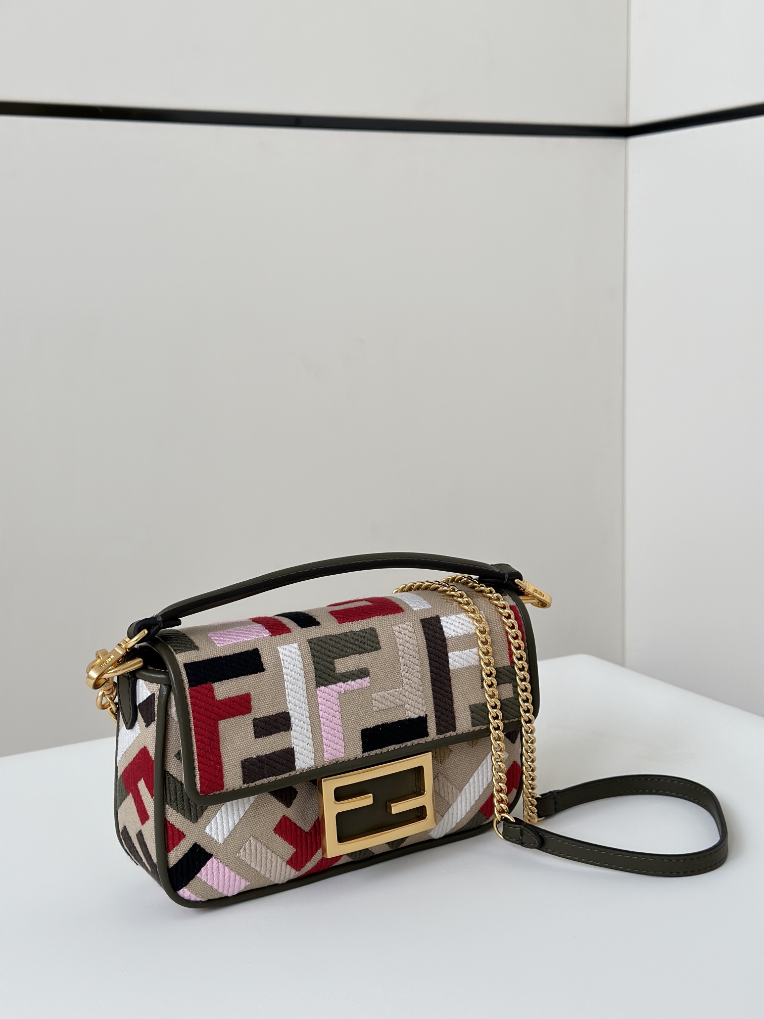 Fendi Baguette Canvas Baguette with FF Embroidery and Chain Strap 3 i1723779852 9898 1