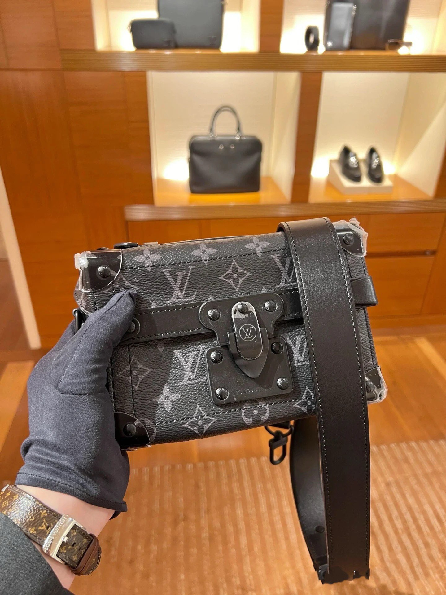 NO:583943,The upper body picture is very good..., LV [top original], louis vuitton19860909上身图非常棒……,LV【顶级原单】,louis vuitton,Bag