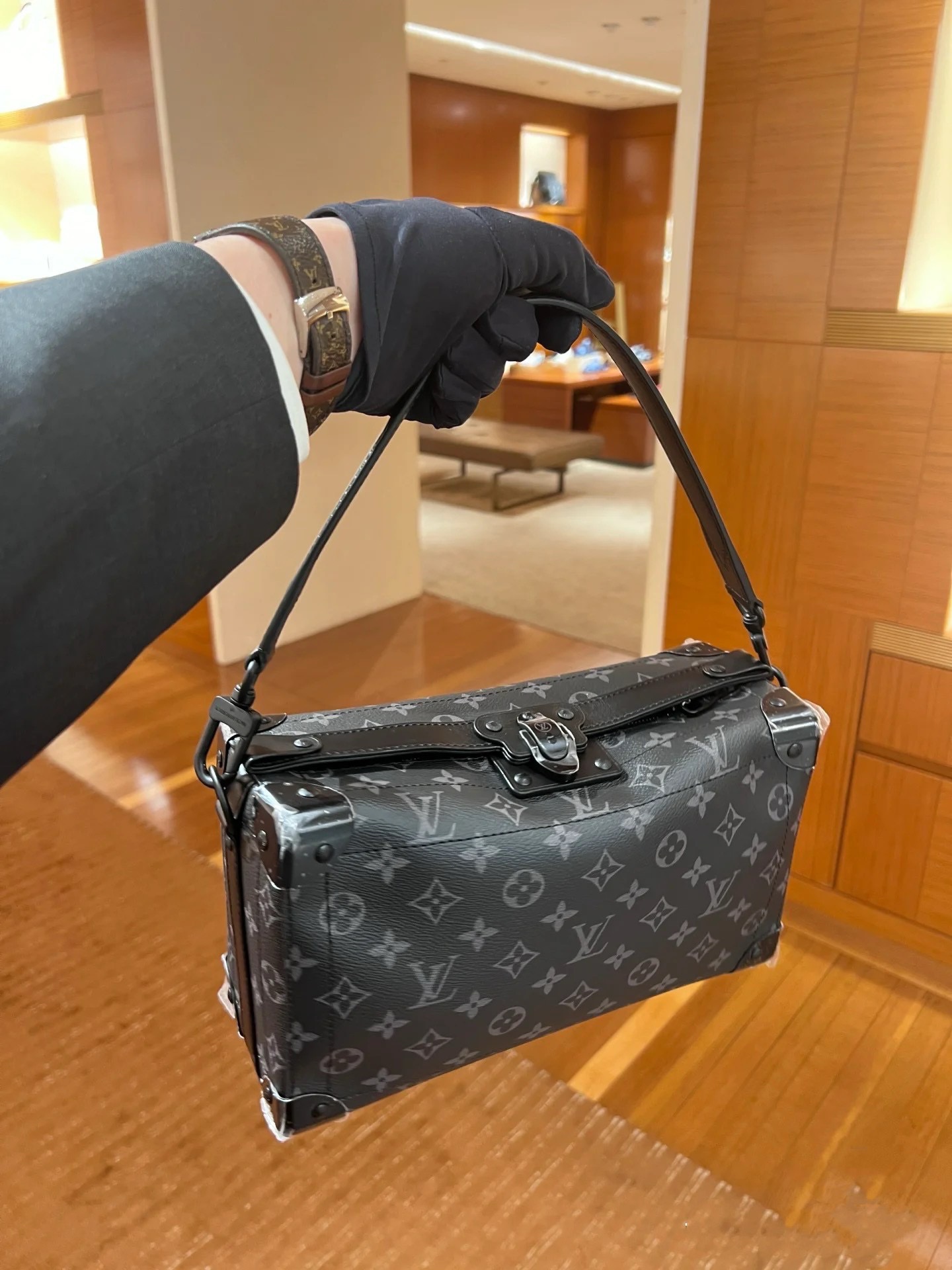 NO:583950,The upper body picture is very good..., LV [top original], louis vuitton19860909上身图非常棒……,LV【顶级原单】,louis vuitton,Bag