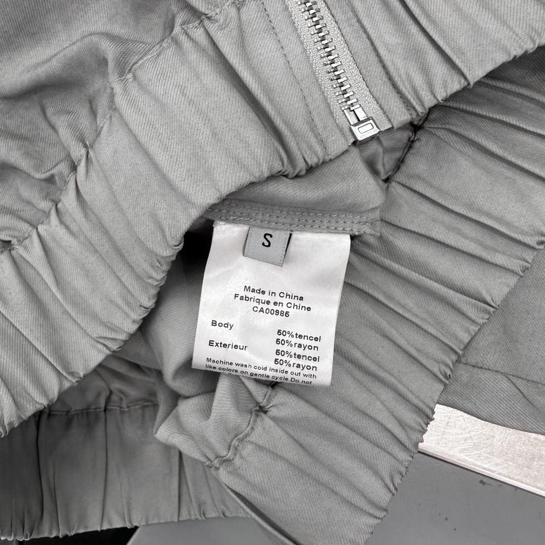  🆕Rickowens｜新款开衫，天丝面料手感柔软，垂顺感超棒，棒球版型显瘦百搭，短款小个子友好，尺码S
