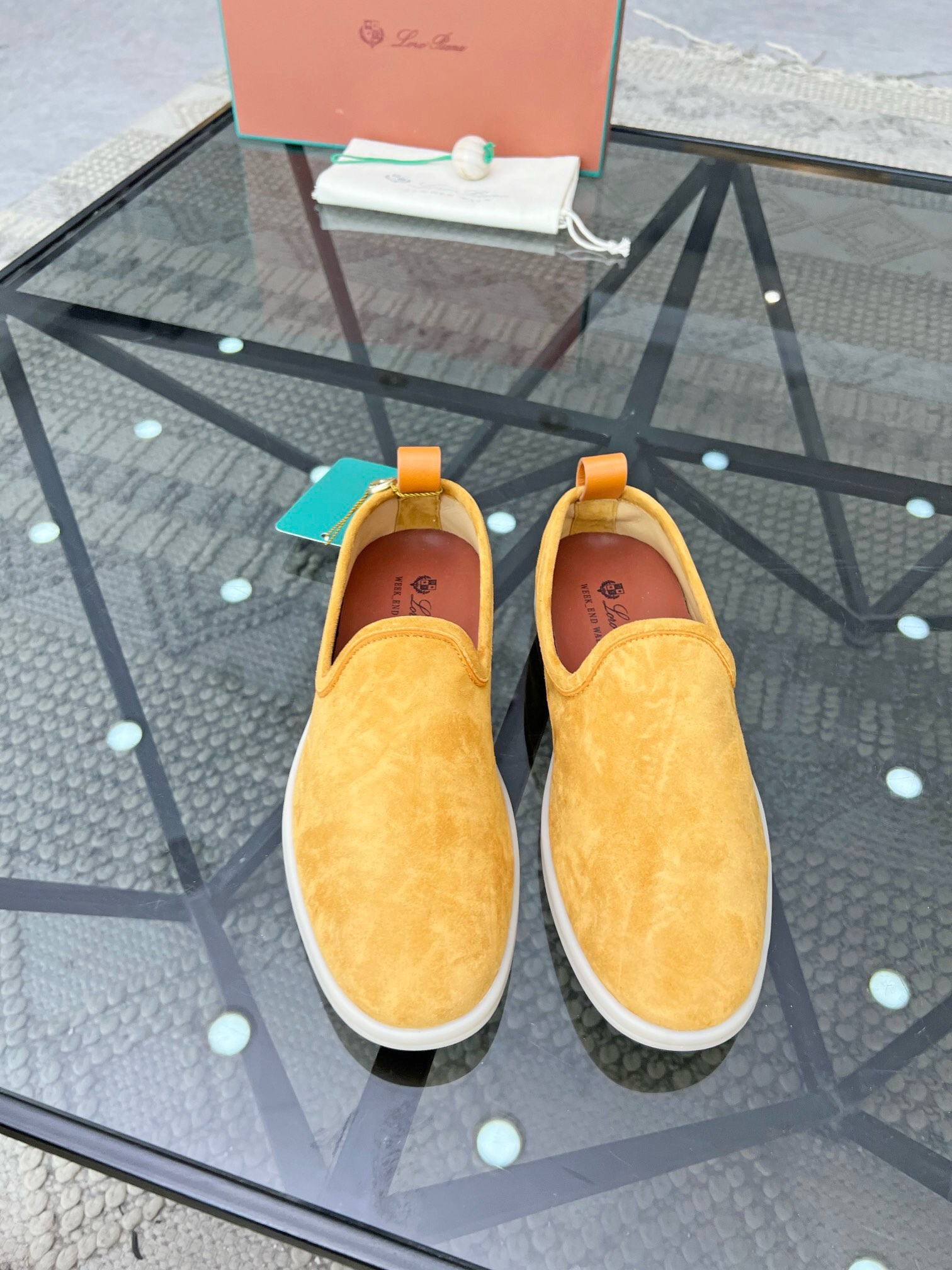 NO:218829,Brand Loro Piana color original color matching code number 38-44 customized 45.46 price Material Nouo Pianya summer hot product shipped!  LP men's casual foot shoe upper is made of calfskin, presenting a unique three-dimensional effect. The mid-layer foot is the original 1:1 replica private model. It has three-dimensional and skin-friendly feel. It is extremely comfortable to wear., LP casual shoes, loro piana, loro piana, cowhide19860909品牌Loro Piana 颜色原版配色 码数38-44定做45.46 价格 材质诺悠翩雅夏季爆款出货！LP男士 休闲套脚鞋鞋面采用小牛皮制作,呈现出别致的立体效果,中层脚掌为原版1:1复刻私模 立体感和亲肤感十足 上脚极度舒适.,LP休闲鞋,loro piana,loro piana,cowhide,Men's shoes