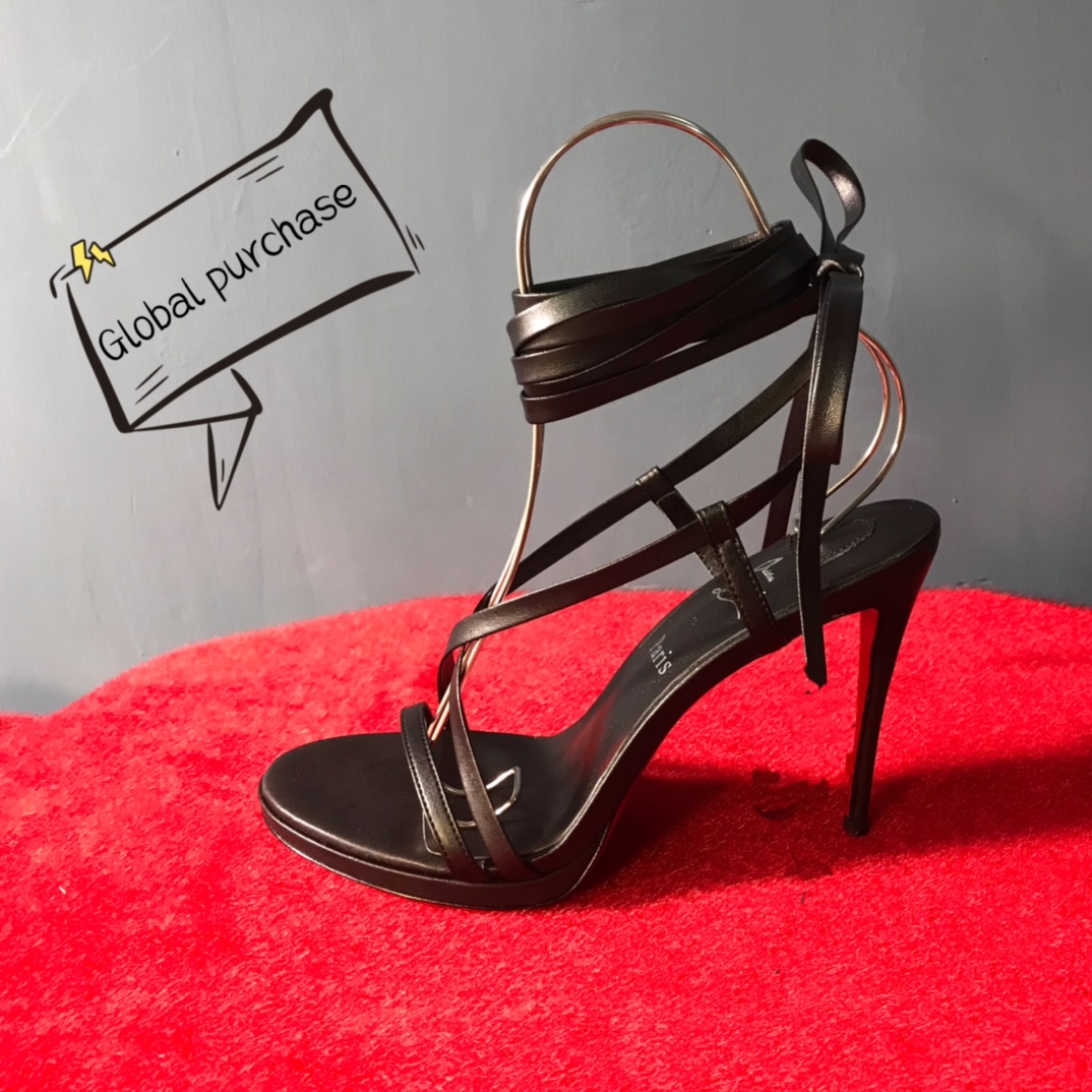 NO:100225,High-end custom autumn and winter sandals classic series!  H11Cm, water table: 1Cm, size 34-42. Customized model, L156-011 black cowhide black sheepskin, official website synchronization Reference: L156-011 Color:.black/silver Material:cowhide leather Lining:goat leather Heel height:11Cm Platforms:1Cm Sole:leather sole Size:EU 34-42 (US 4-11):,,louis vuitton,tom ford,sandals,cowhide,sheepskin19860909高端订制 秋冬凉鞋精典款系列！ H11Cm,水台:1Cm、尺码34-42码.订制款,L156-011黑牛皮黑羊皮里,官网同步 Reference:L156-011 Color:.black/silver Material:cowhide leather Lining:goat leather Heel heigh:11Cm Platforms:1Cm Sole:leather sole Size:EU 34－42（US 4一11) :,,louis vuitton,tom ford,sandals,cowhide,sheepskin,Women's Shoes