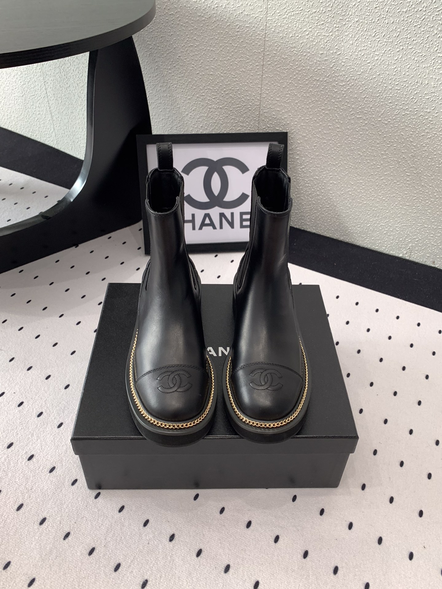 Chanel Bottes Courtes Cuir de vache Peau mouton