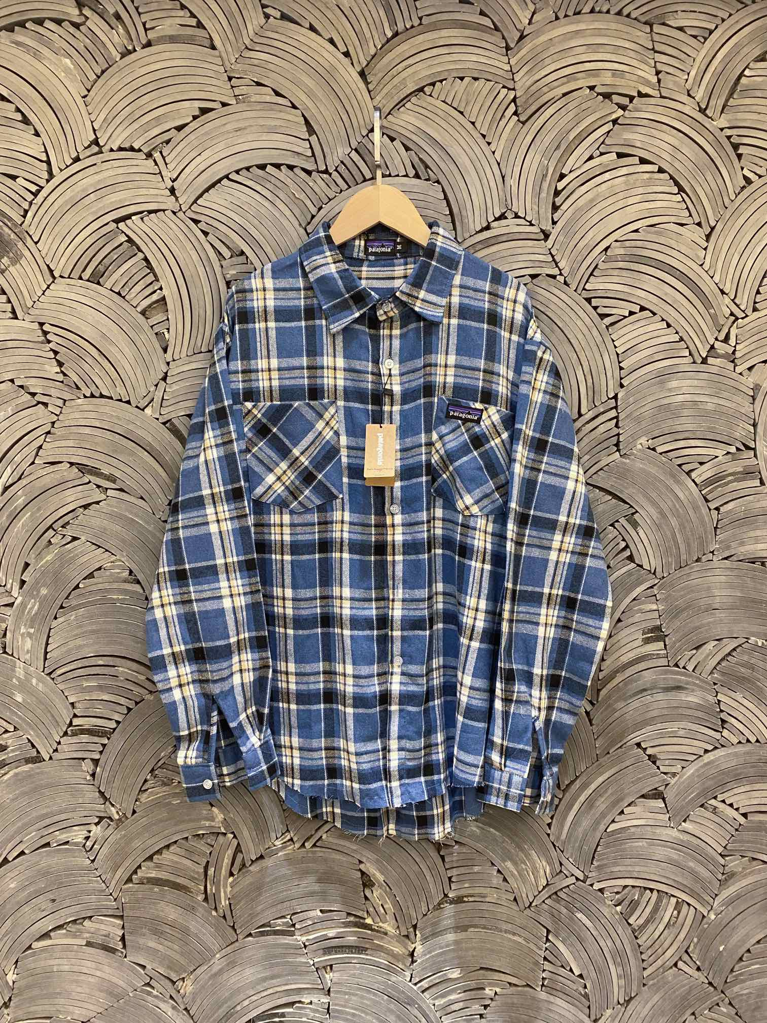 Patagonia Blue Fur-Grained Cotton Shirt in Sizes M-XL, Section FZ 264 - 图片 2