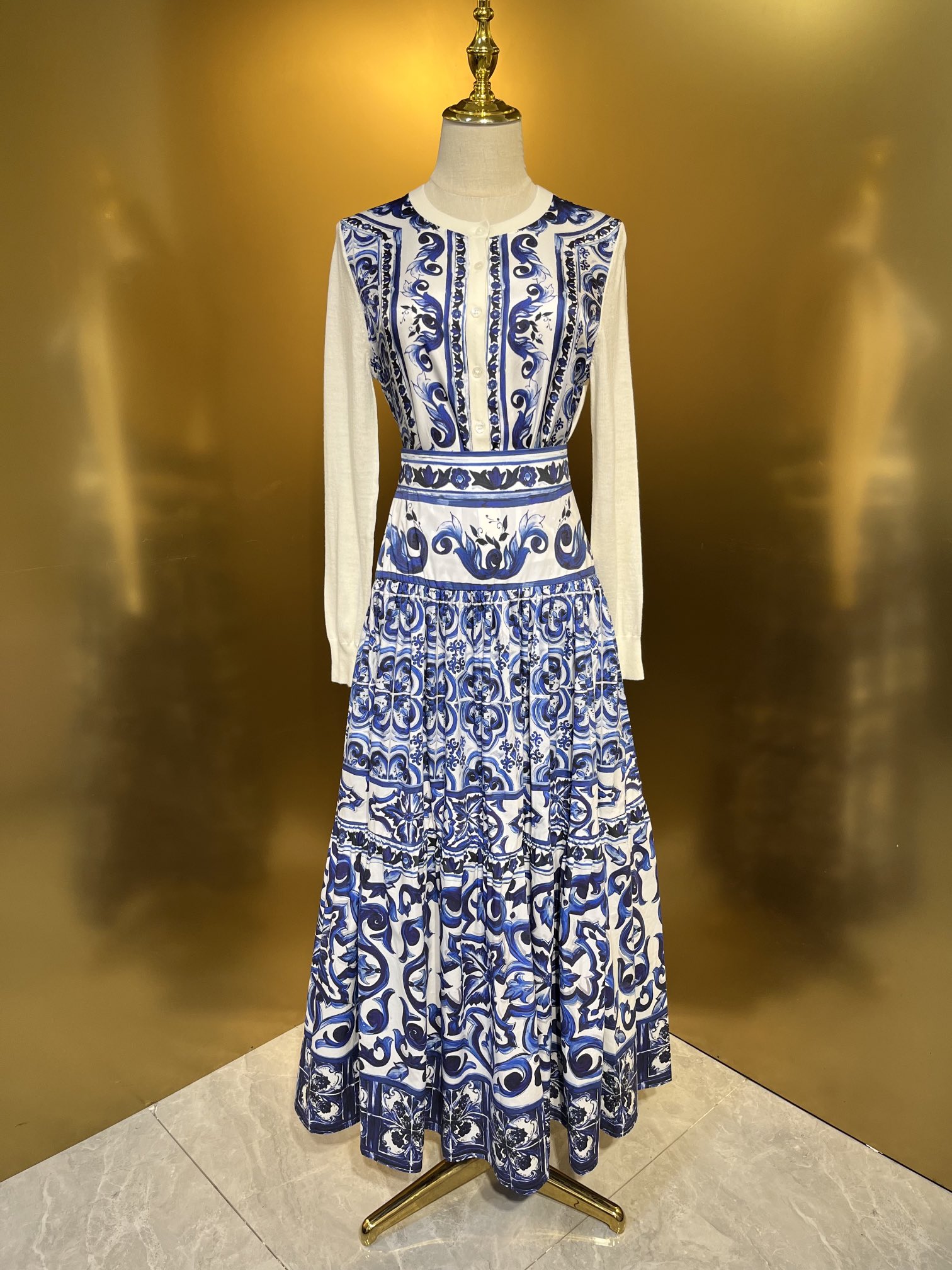 Wool One-Size Open Shirt with Original Twirl, Packaged DG – P644 Details. - 图片 4