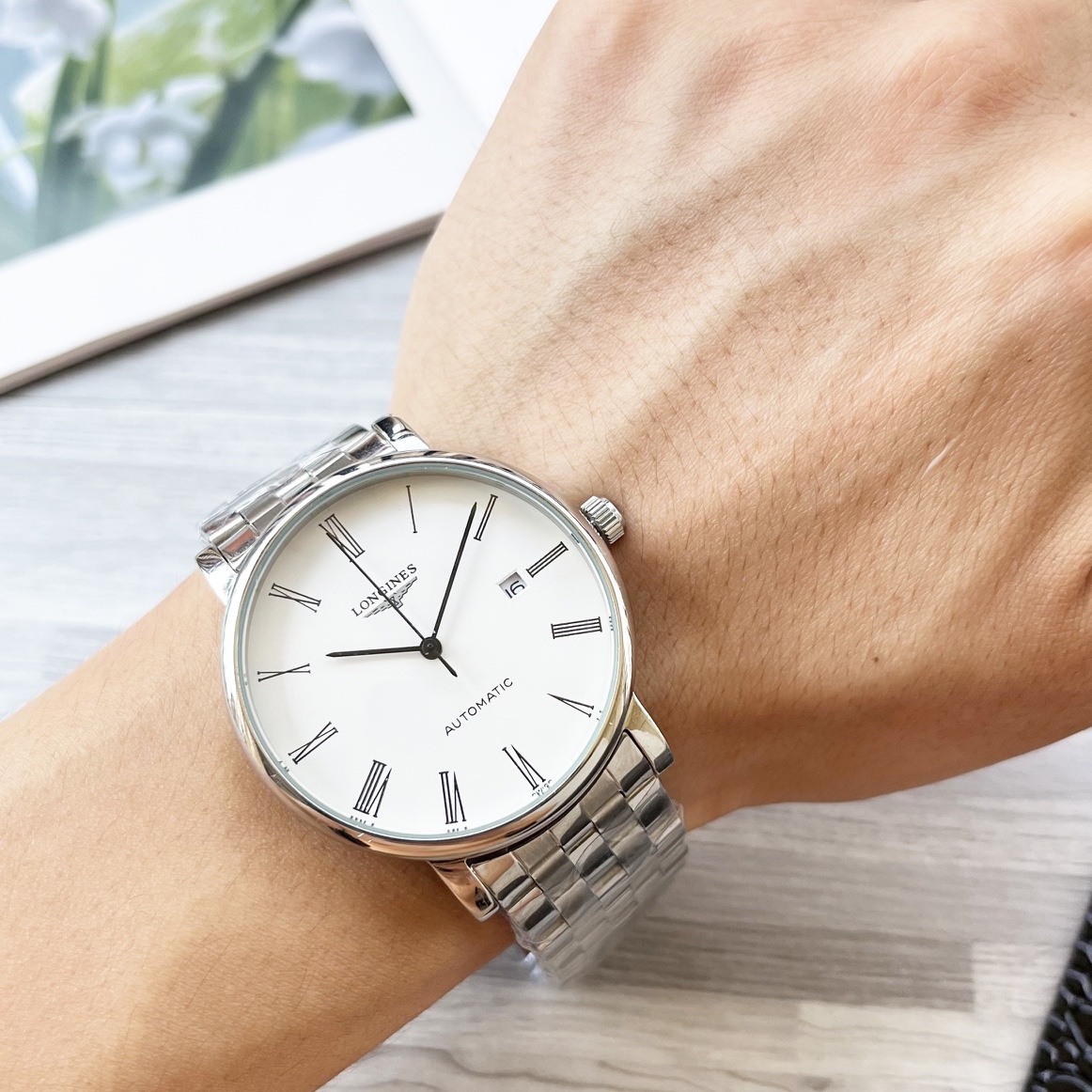 NO:144130,White shell and gold shell steel belt 20 [Latest] Longines three-pin design [Type] boutique men's watch [Watch strap] real cowhide strap ///316 stainless steel strap (comfortable and durable) [Movement] High-end fully automatic mechanical movement [Mirror] Mineral reinforced glass (higher definition) Elegant taste, vast and atmospheric, ingenious, wrist treasure, size diameter 41mm thick 12Mm hot sale!  Welcome to reprint!  longines cowhide19860909白壳金壳 钢带20【最新】浪琴三针设计【类型】精品男士腕表【表带】真牛皮表带///316精钢表带（舒适耐用）【机芯】高端全自动机械机芯【镜面】矿物质强化玻璃（更高清） 品味高雅 浩瀚大气 匠心独运 腕间瑰宝 尺寸直径41mm厚12Mm热卖上市！欢迎转载！,,longines,cowhide,Watch