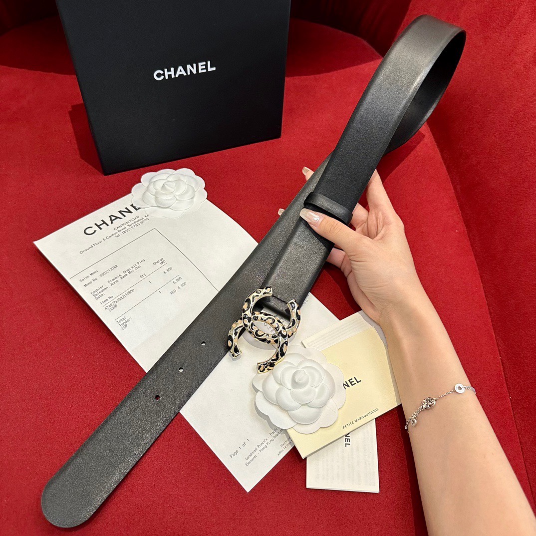 
CHANEL香奈儿女士时尚款，顶级品质，正品开模高端定制皮料五金，定制纯铜五金扣头，进口胎牛皮腰带 正