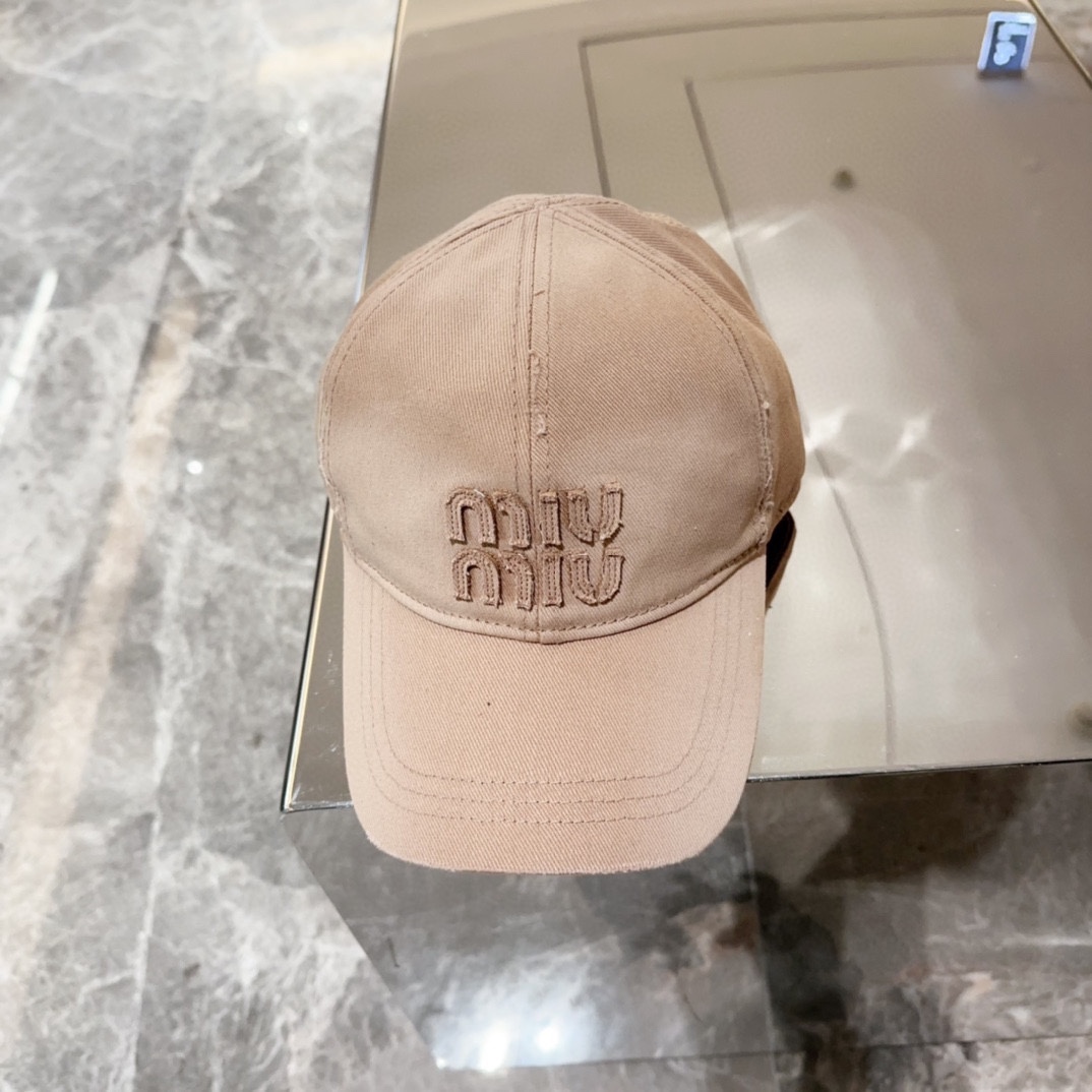 .. Miumiu new denim baseball cap