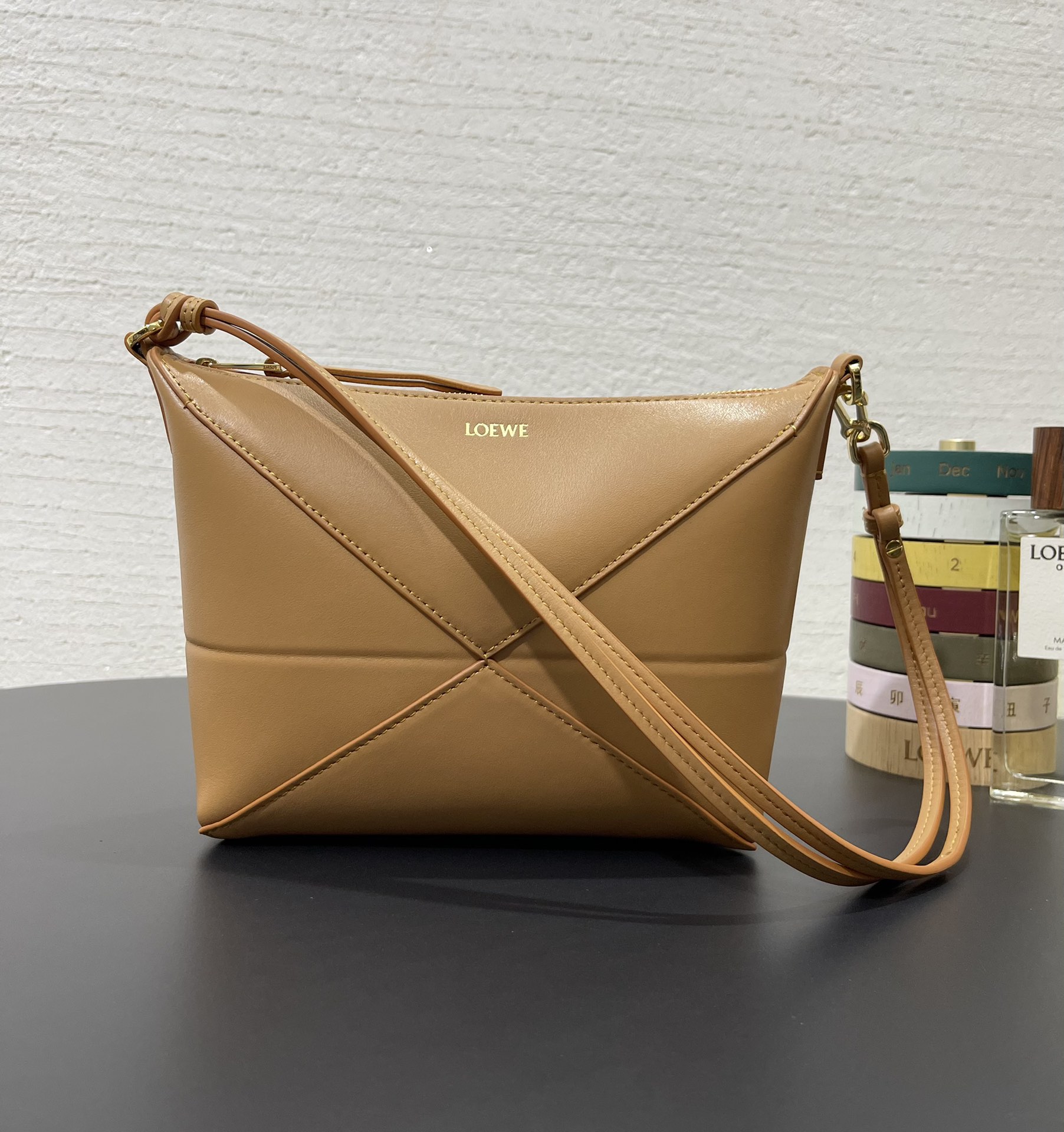 Loewe Puzzle يشتري حقيبة أكياس القابض جلد البقر صقيع Pouch إبطي