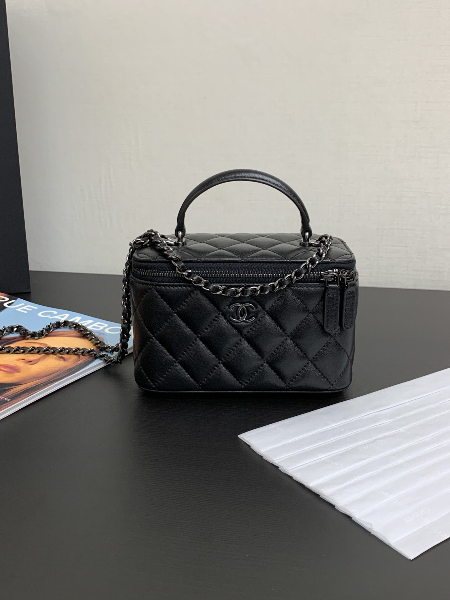 Disponibles bolsa caja con asa 24B. ¡Me gustaría llamar a esta caja larga con mango de diamante el hermoso techo de la …