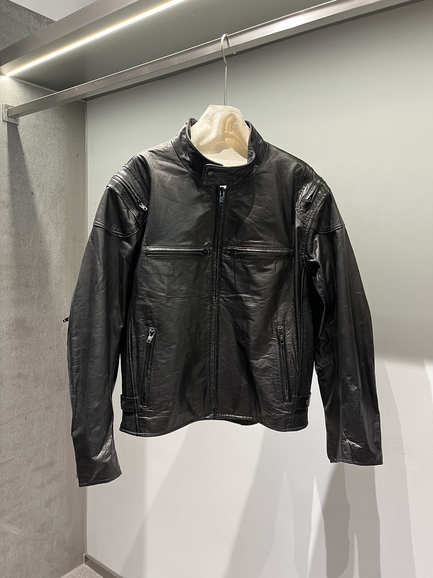 Fashionable Paris-Class Oil Wax Suit Packaged with Oxi-Car Jacket and Original Hardware - 图片 4
