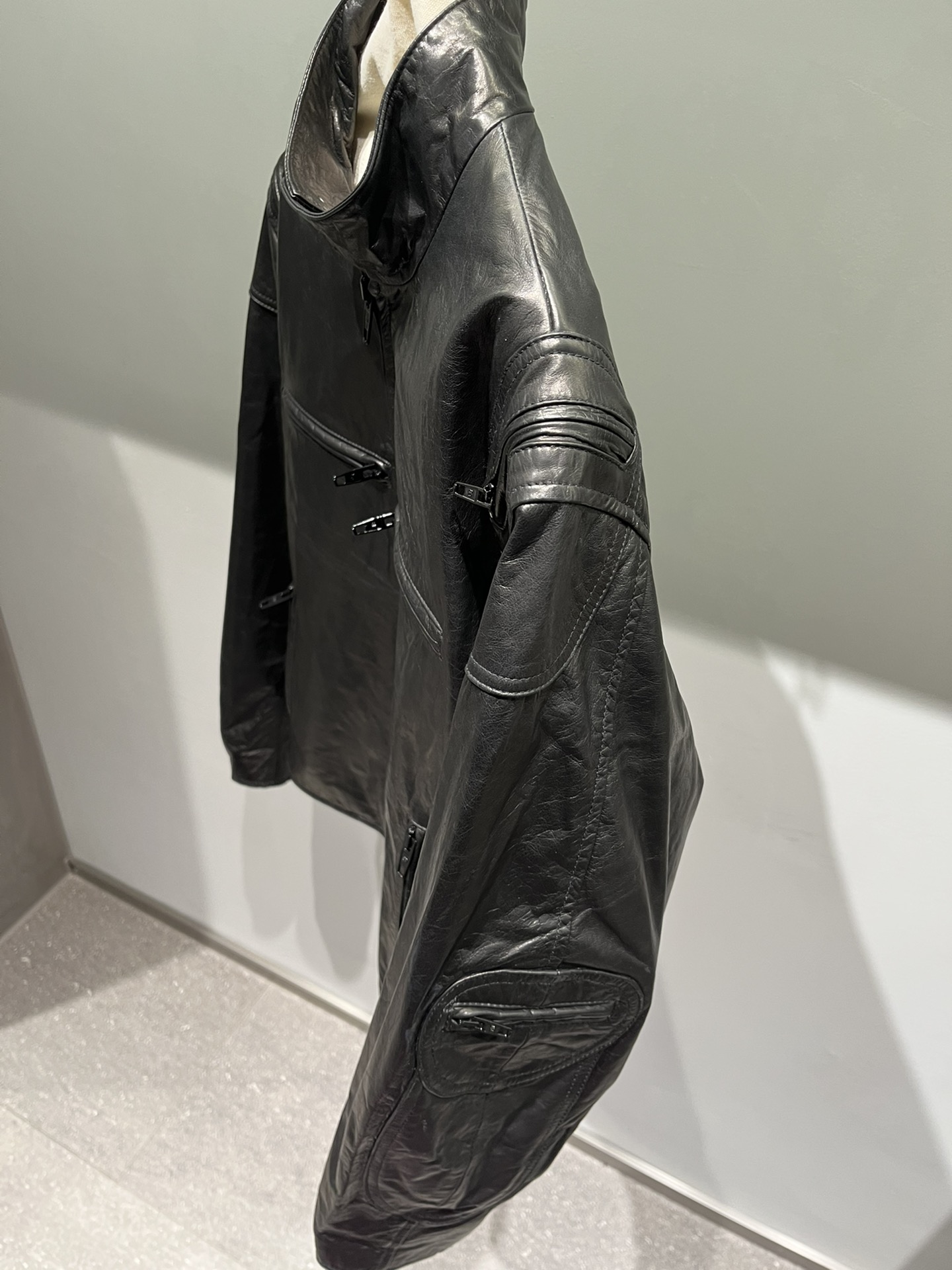 Fashionable Paris-Class Oil Wax Suit Packaged with Oxi-Car Jacket and Original Hardware - 图片 8