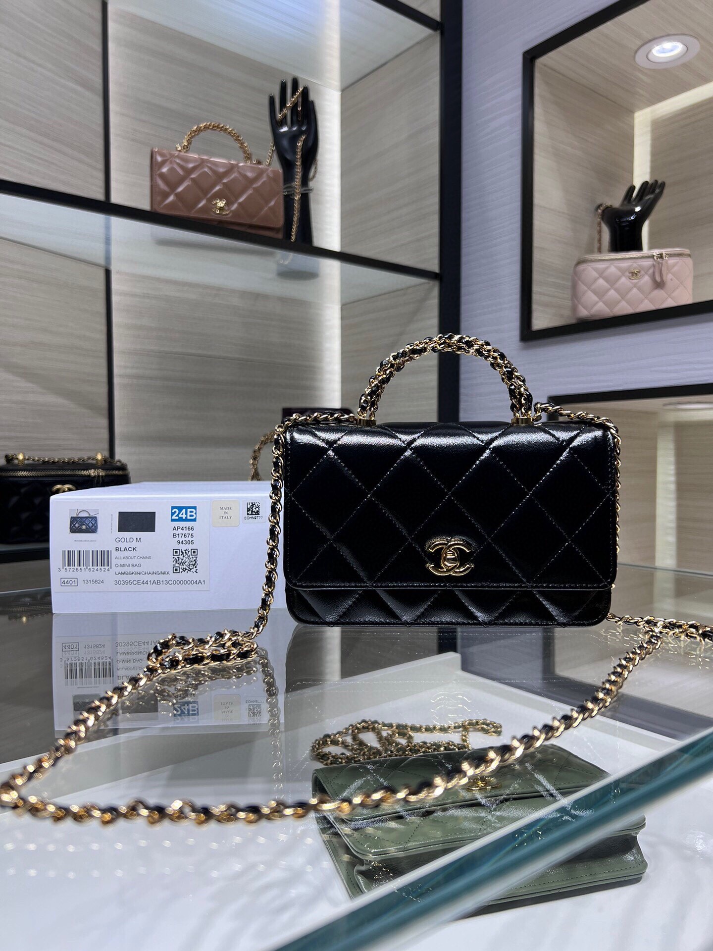 NO:183049,Genuine grade Original leather version Ohanel 24B latest model Rotary handle Chain WOC Oil wax leather AY Size 19cm,CHANEL,chanel19860909正品级  原厂皮版本 Ohanel 24B 最新款 旋转手柄 链条 WOC 油腊皮 AY 尺寸19cm,CHANEL,chanel,Bag