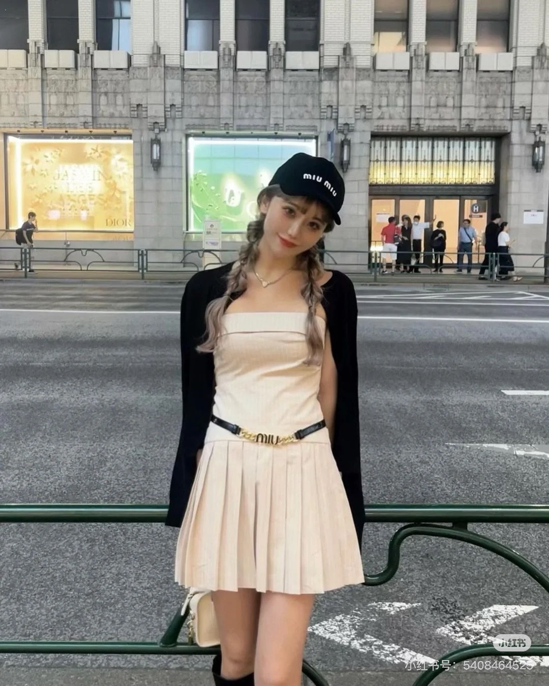 Miu Miu Product _dqeqf0m7cm4TQJR8bkh-WF0kLMTioc_LB-7mTog