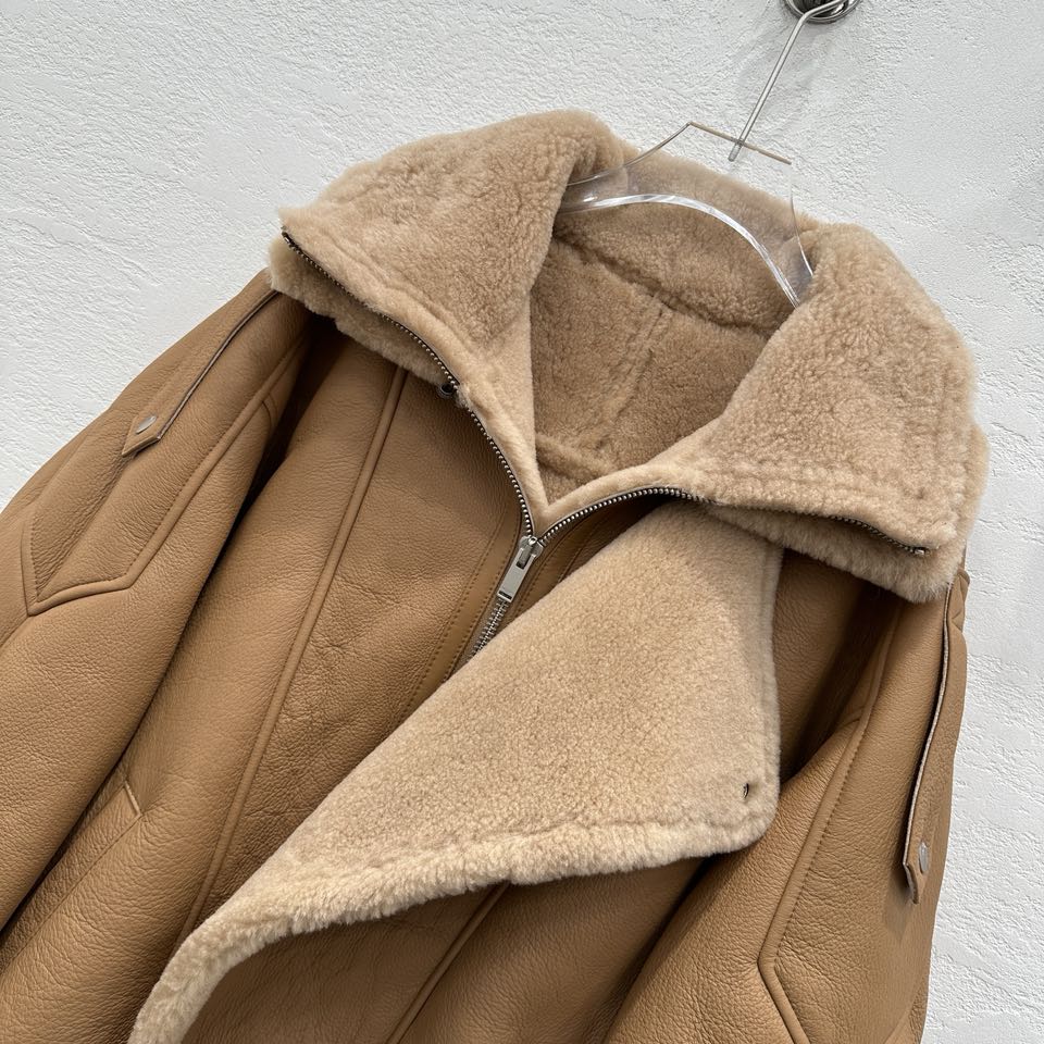 High-end Women’s Clothing with Dustproof Bags: Punk Windmill Autumn/Winter Collection - 图片 2