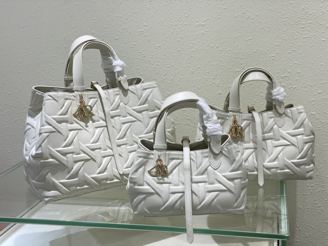 Dior Bolsos de mano Blanco