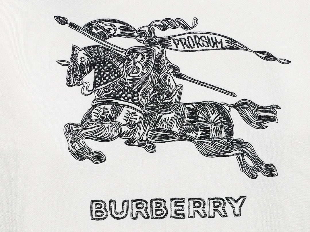 巴宝莉/Burberry 秋冬新品 经典战马字母刺绣圆领卫衣