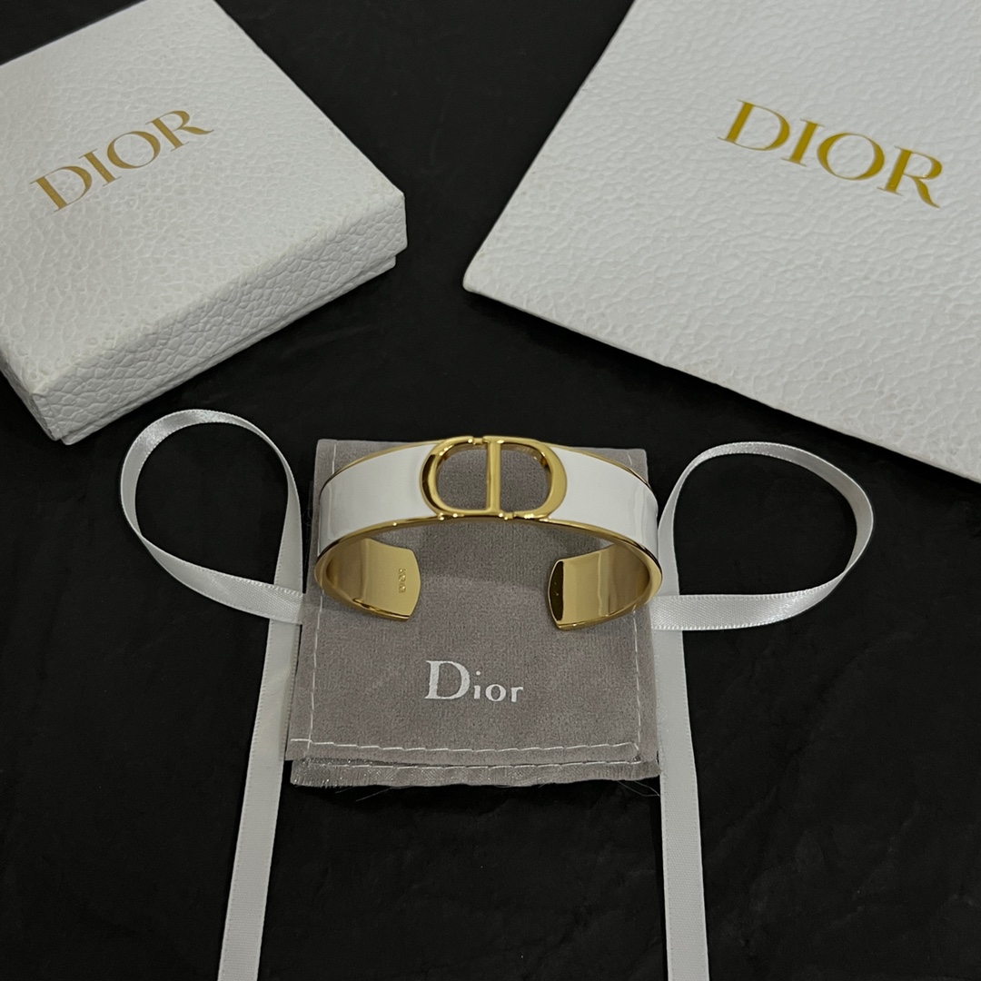 Dior item 5