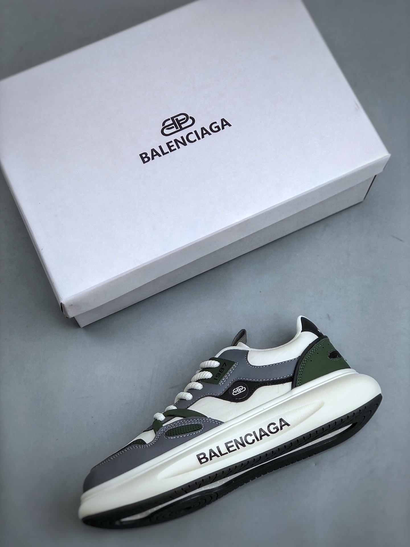 23巴黎世家BALENCIAGA Sneaker运动休闲鞋系列低帮潮流风百搭休闲运动鞋