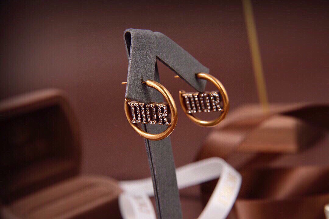 Dior item 5