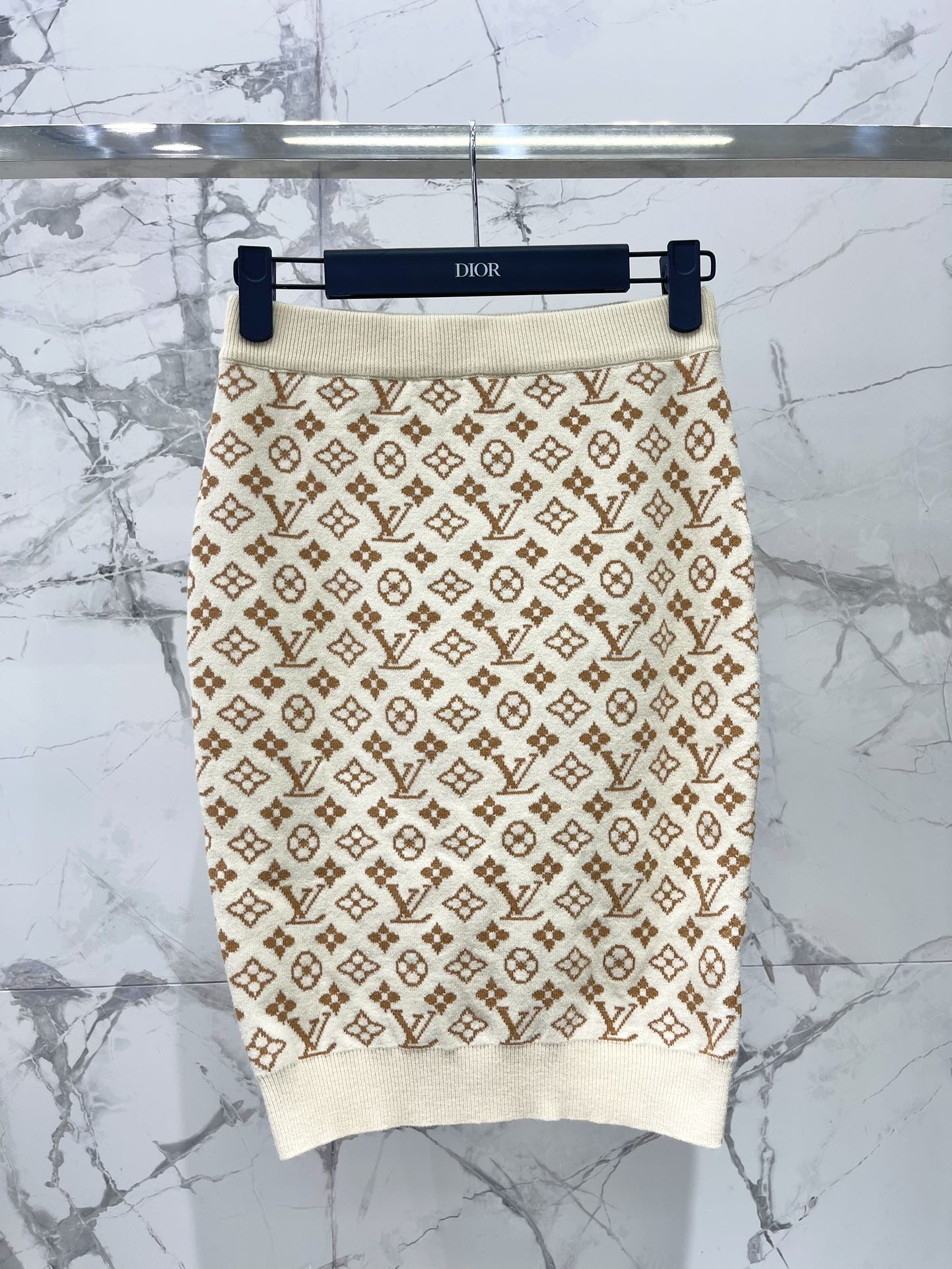 Acheter aaa pas cher
 Louis Vuitton Vêtements Jupes Blanc Tricot