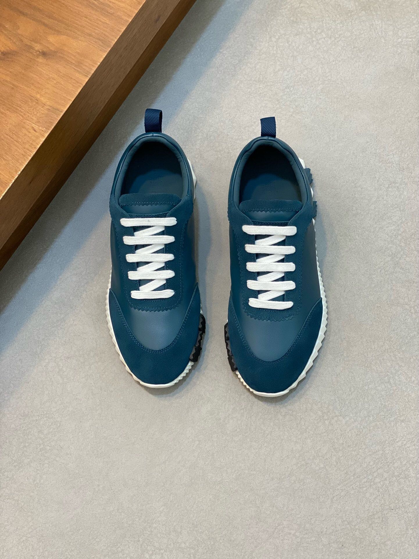 NO:217655,Brand HERMES original color matching, size 38-44 customized 45.46 price, new Hermes style, boutique sports shoes, upper cowhide, fabric, full cowhide, footbed, cowhide, full dynamic original, Hermes comfortable sole, simple and generous sports and casual, Hermes casual shoes, hermes, hermes, sneakers, cowhide19860909品牌HERMES 颜色原版配色 码数38-44定做45.46 价格 材质爱马仕新款 精品运动鞋 鞋面牛皮配布打造全牛皮垫脚牛皮内里版型时尚 动感十足原版 爱马仕舒适大底 简洁大方运动休闲,爱马仕 休闲鞋,hermes,hermes,sneakers,cowhide,Men's shoes