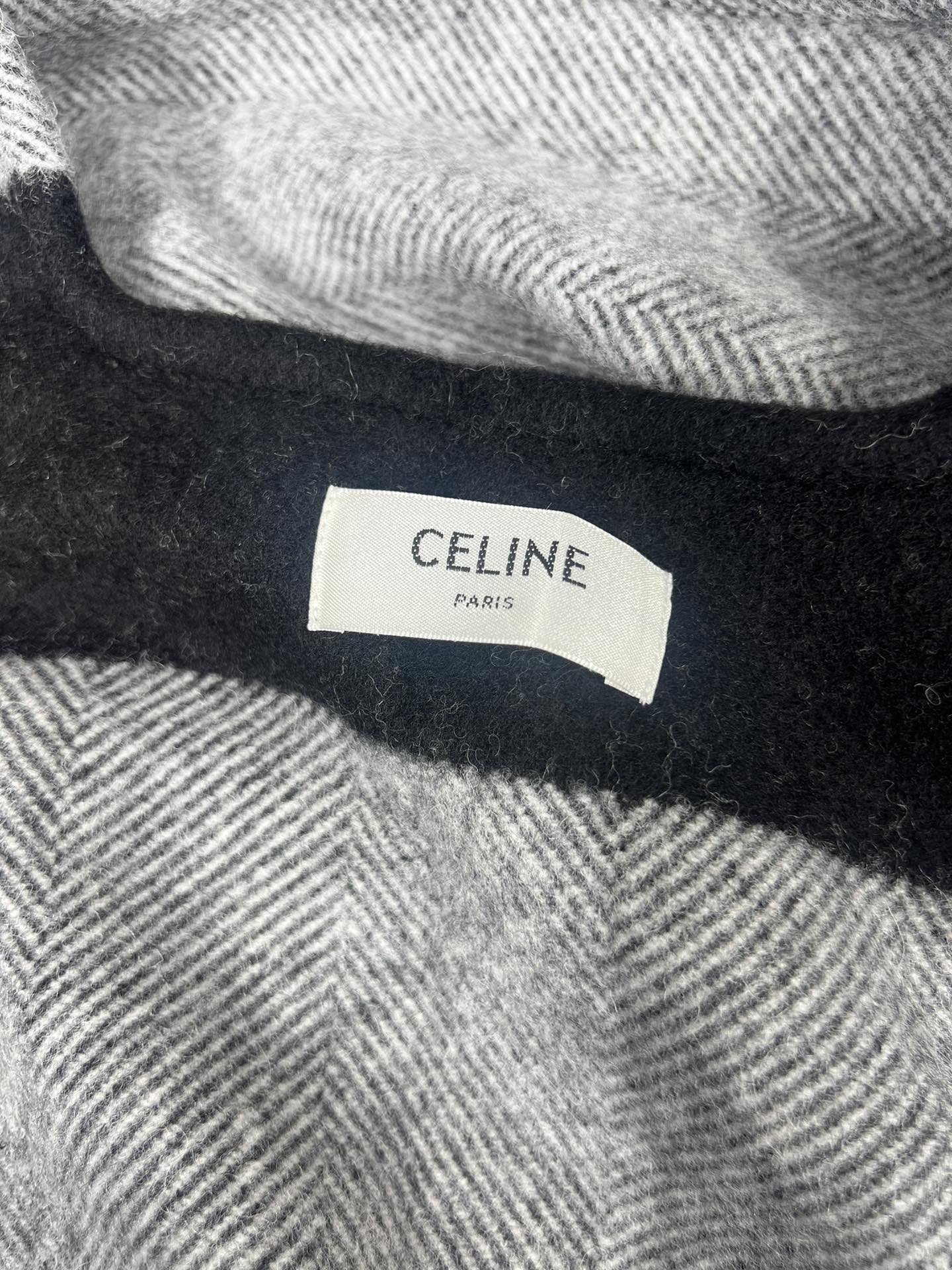 💟CELINE 臻品推荐，【▪️同步专柜！条纹面料图案丝毛斗篷披肩！！】秋冬新款！亲妈价格给力推荐！造型