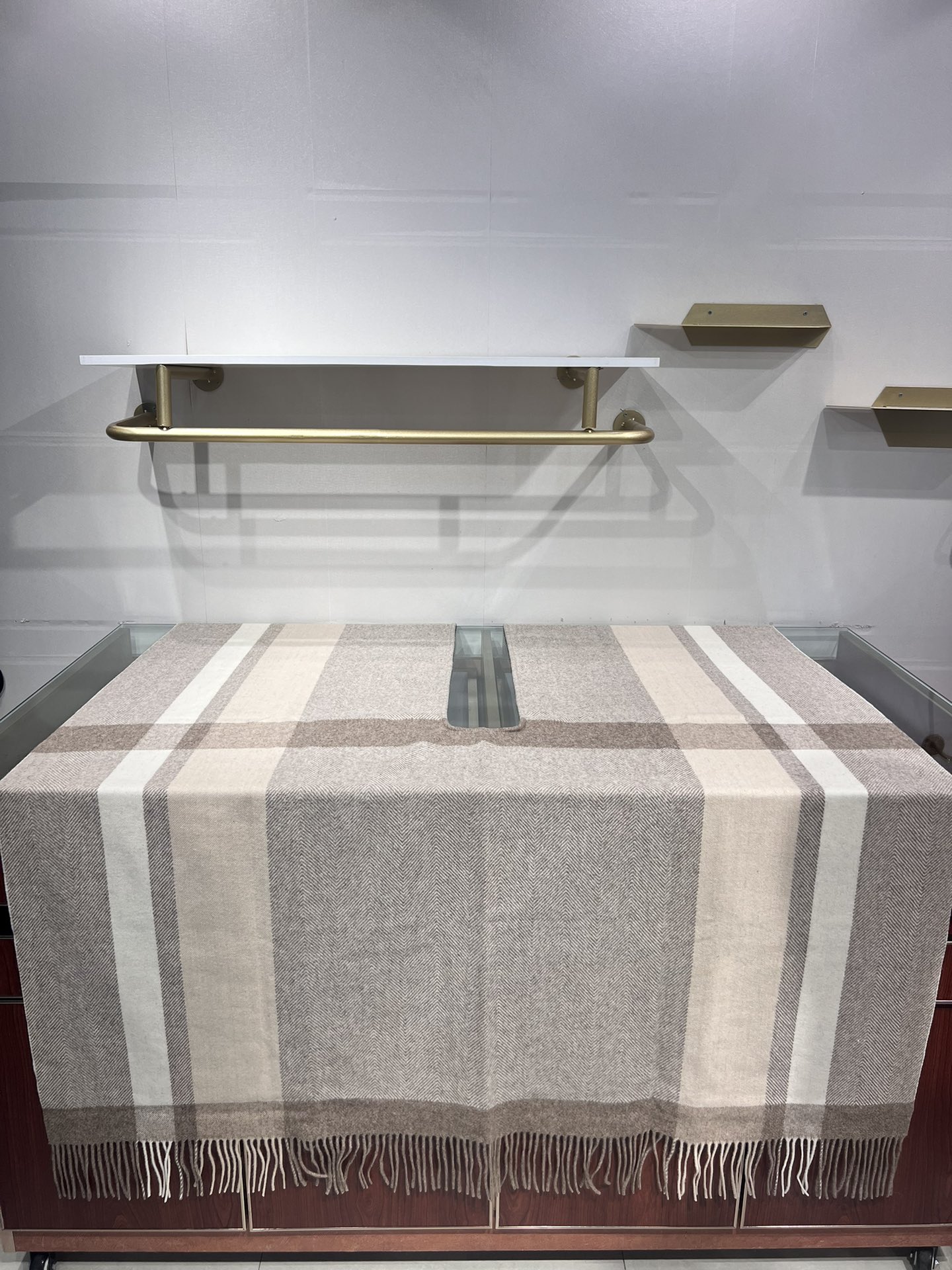 💟CELINE 臻品推荐，【▪️同步专柜！条纹面料图案丝毛斗篷披肩！！】秋冬新款！亲妈价格给力推荐！造型