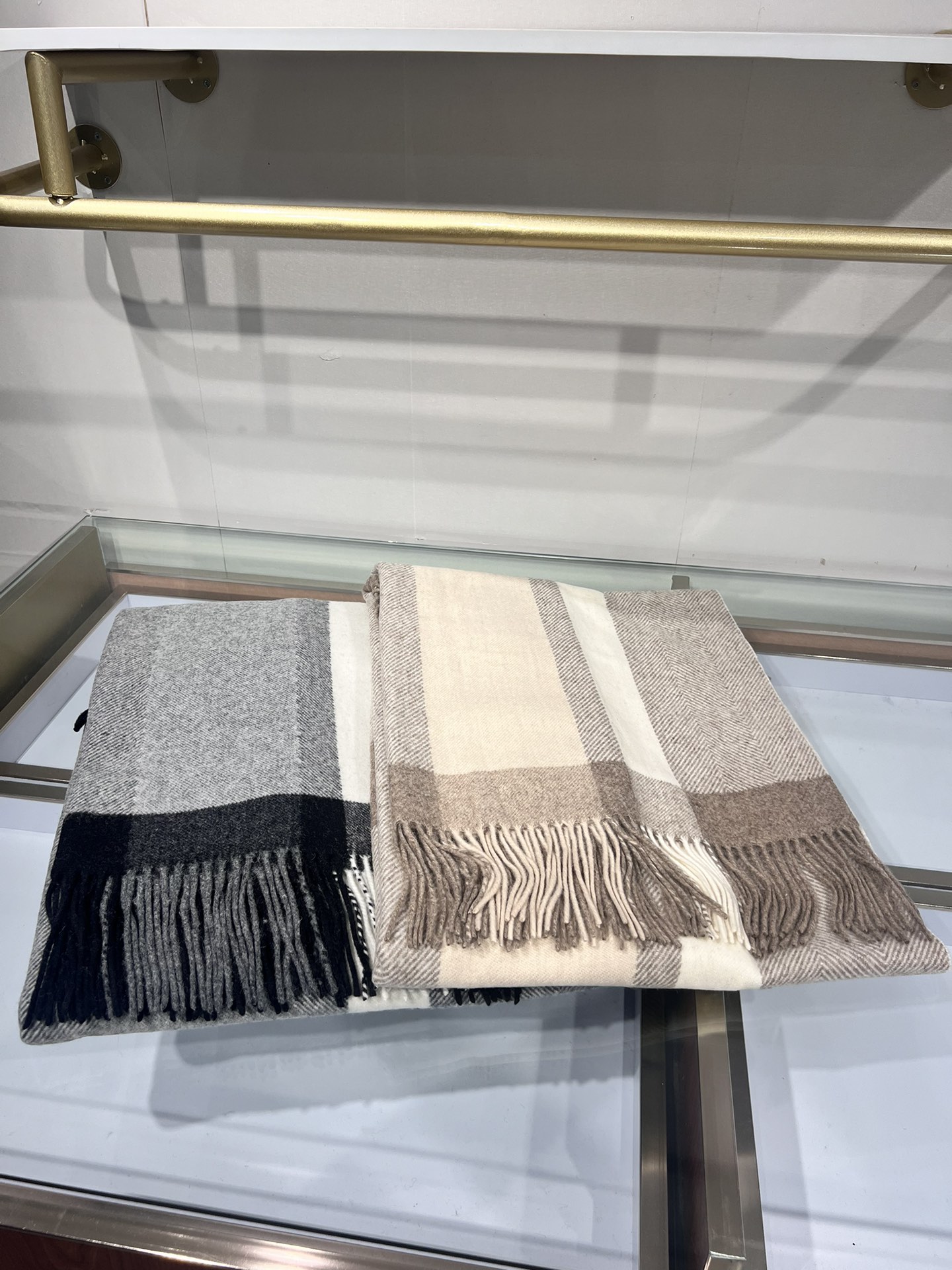 💟CELINE 臻品推荐，【▪️同步专柜！条纹面料图案丝毛斗篷披肩！！】秋冬新款！亲妈价格给力推荐！造型