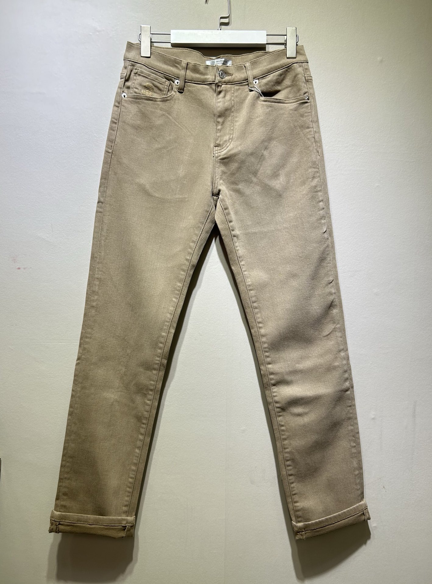 NO:152144,BC men's jeans khaki hid blue two-color small straight pants Model #2806 Size Blue 29 30 31 32 33 34 36 38 khaki 29 30 38,,jeans,alexander wang19860909BC男装牛仔裤 卡其藏蓝双色 小直筒裤 型号＃2806 码数 蓝色29 30 31 32 33 34 36 38 卡其29 30 38,,jeans,alexander wang,Men's clothing