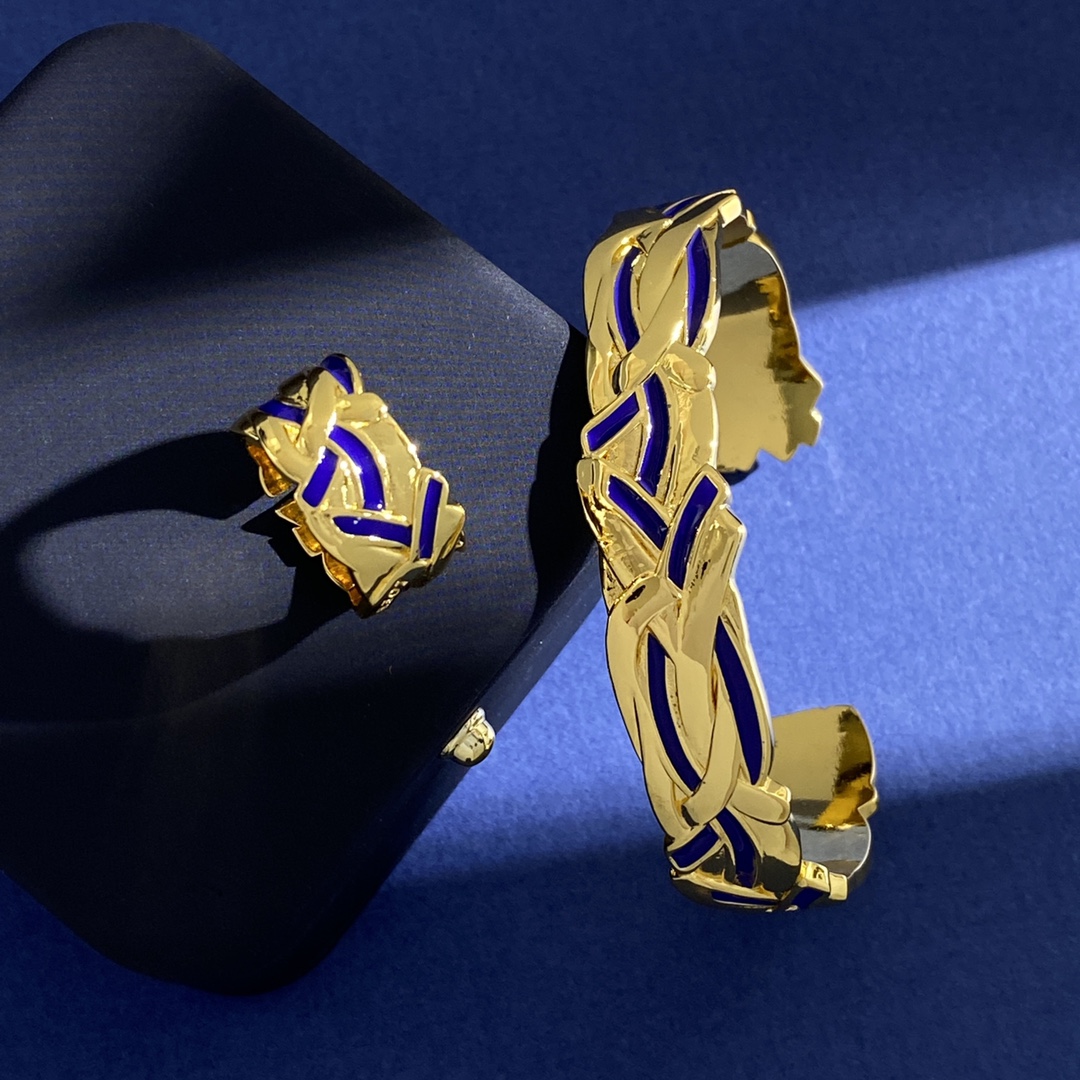 LE94 Jewelry Collection: Ring & Bracelet Width Comparison