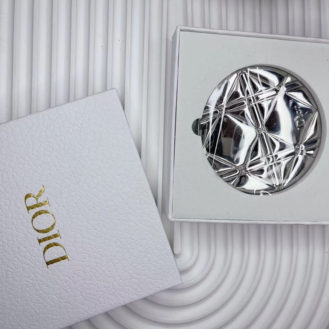 Dior VIP Reward 12,000-Point Double-Sided Metal Compact Mirror - Comprehensive