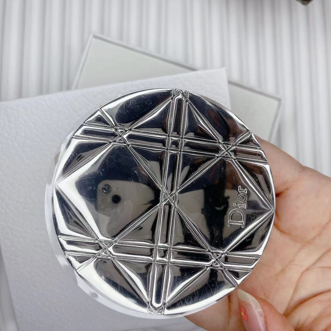 Dior VIP Reward 12,000-Point Double-Sided Metal Compact Mirror - Comprehensive 3