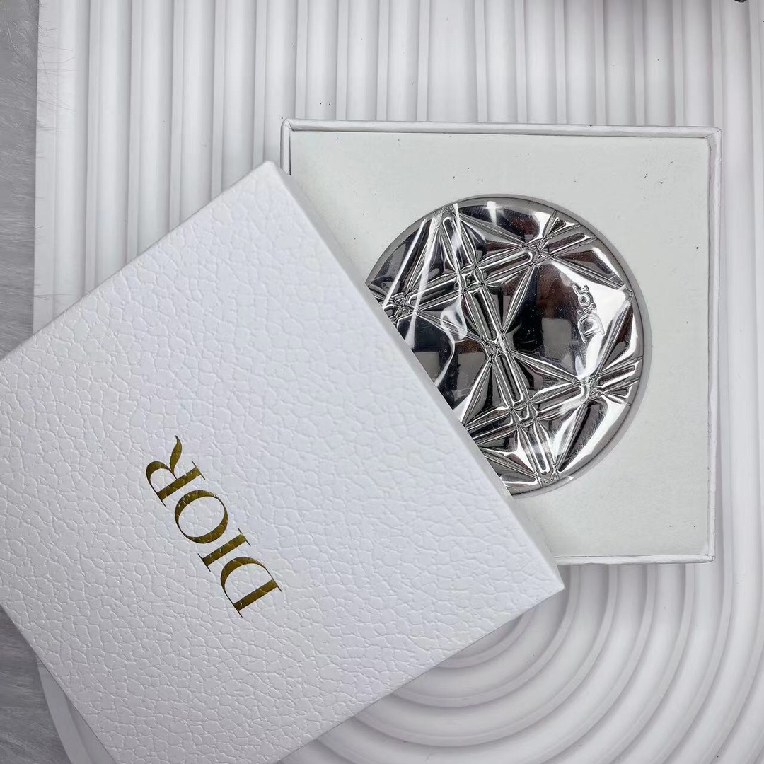 Dior VIP Reward 12,000-Point Double-Sided Metal Compact Mirror - Comprehensive 2