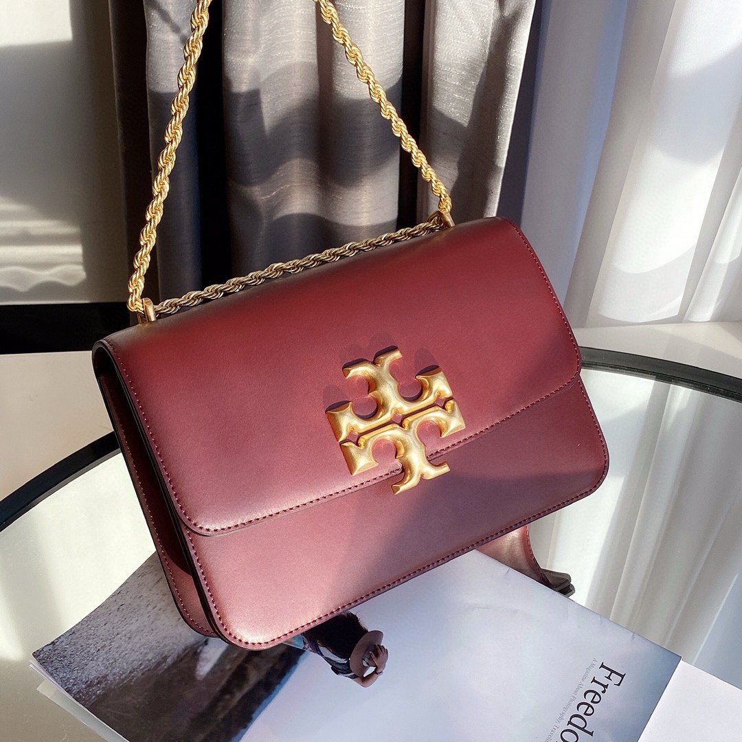 Tory Burch ～TB新款大号豆腐包 四个颜色 黑色、酒红色、棕色、米白 链条可以单肩和斜挎两用