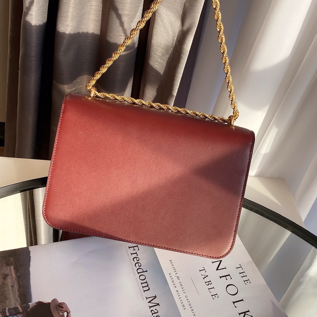 Tory Burch ～TB新款大号豆腐包 四个颜色 黑色、酒红色、棕色、米白 链条可以单肩和斜挎两用