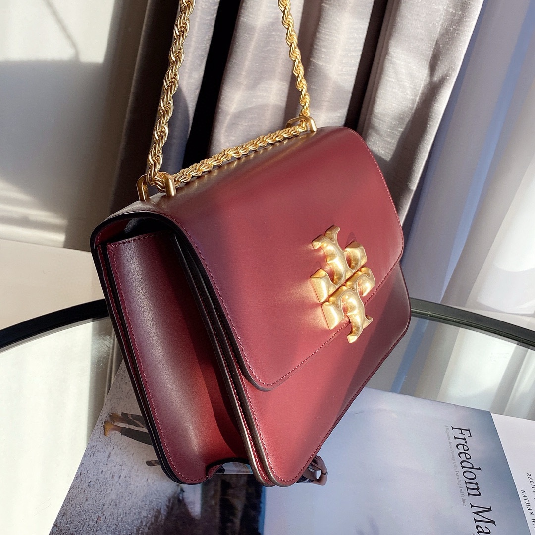 Tory Burch ～TB新款大号豆腐包 四个颜色 黑色、酒红色、棕色、米白 链条可以单肩和斜挎两用