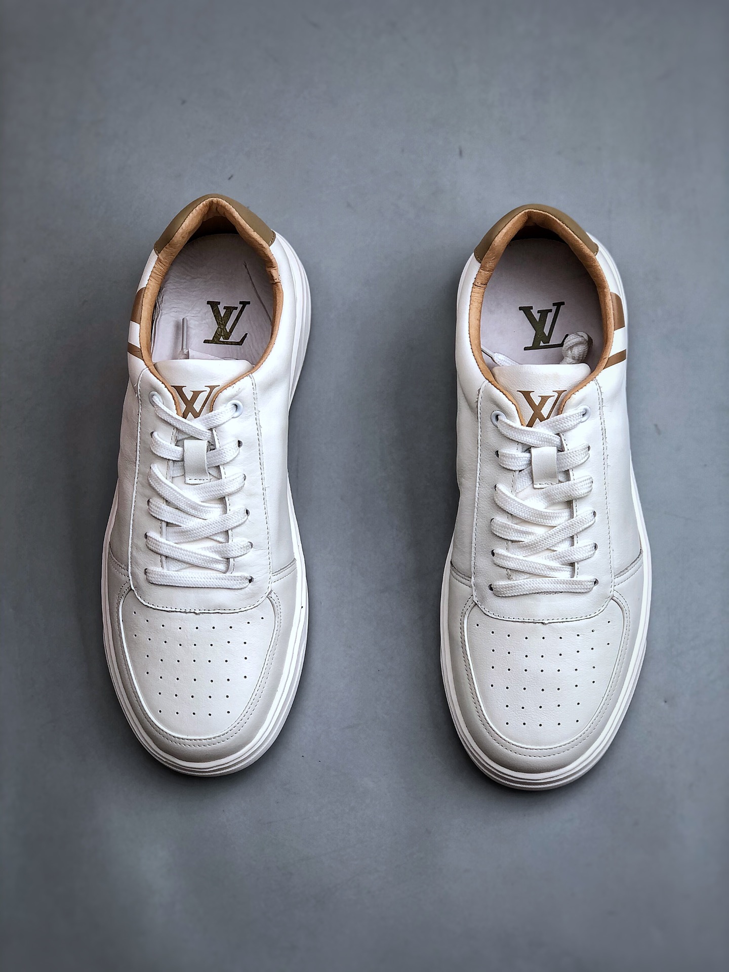 路易威登 Louis Vuitton LV路易威登板鞋 Louis vuitton Trainer Sneaker Low 休闲运动文化百搭篮球板鞋