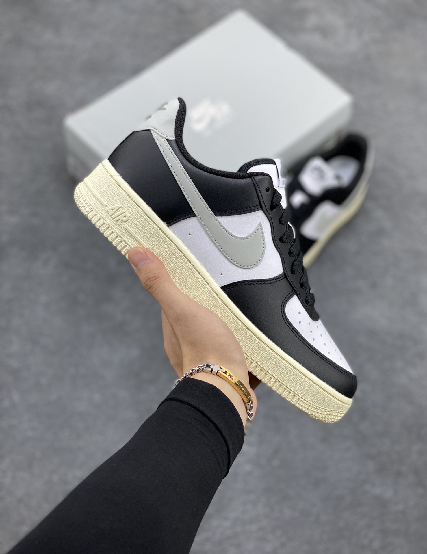 Air Jordan Force 1 Sapatos de Skate Air Jordan Preto Cinzento Branco Tops Baixos