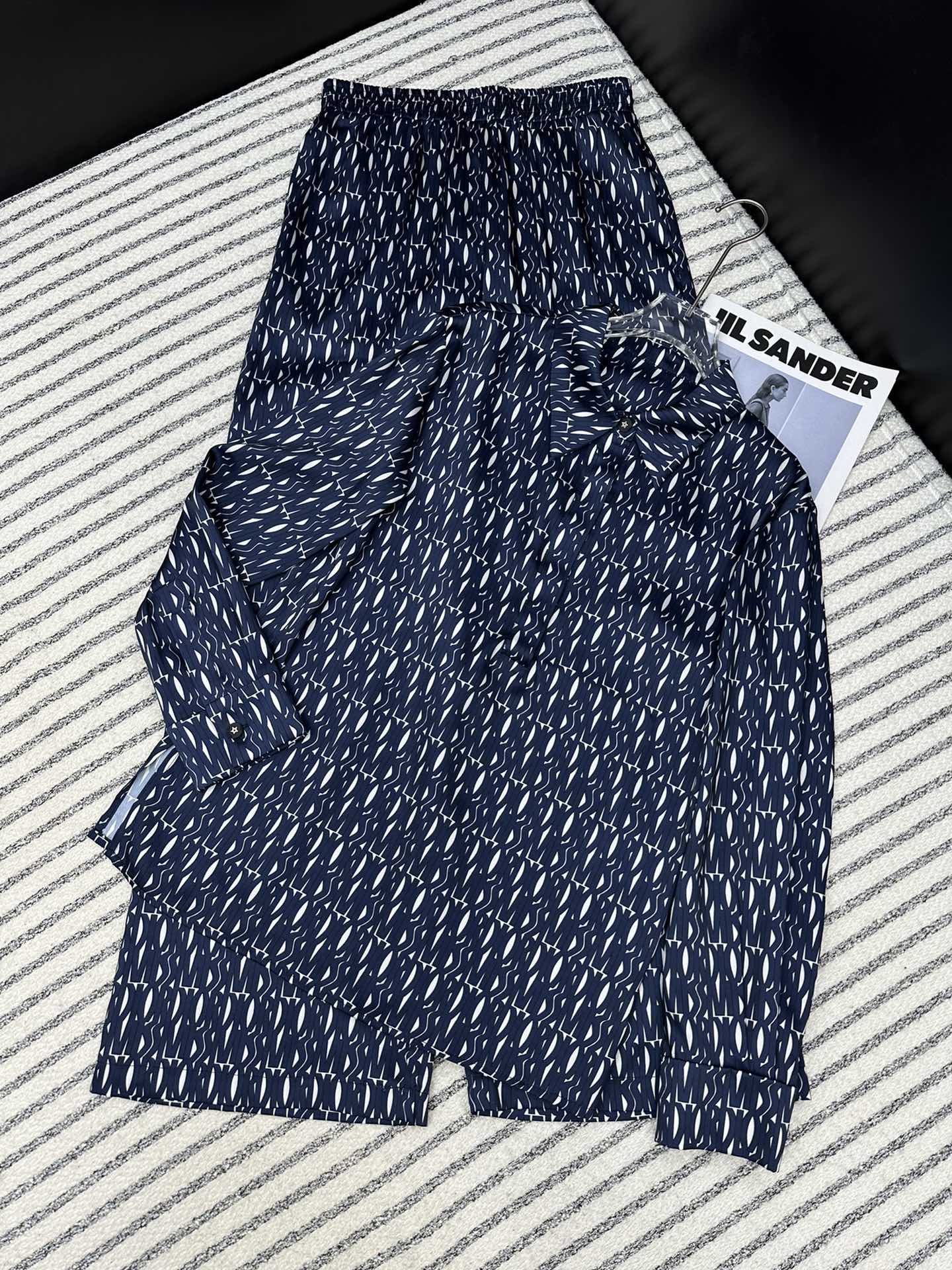 Dior Kleding Nachtkleding Broek Overhemden Eerste top
 Afdrukken Herfst/winter collectie Lange mouw