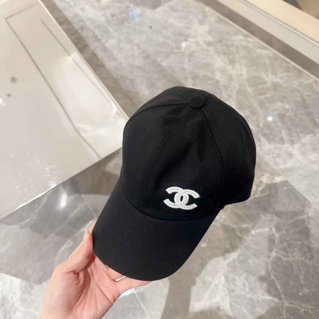 

香奈儿CHANEL 新品棒球帽，小香经典简约，时尚休闲设计