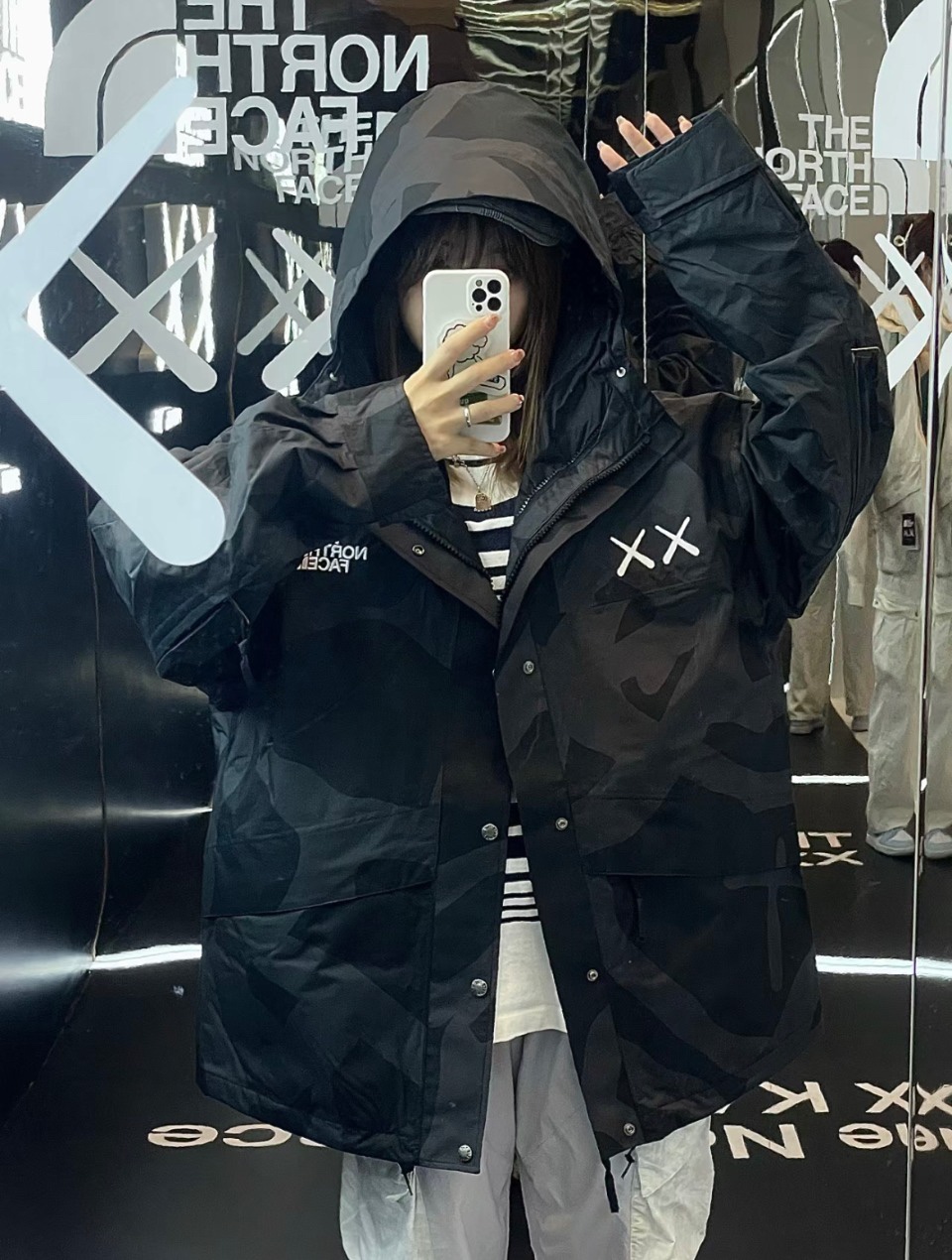 上身效果# THE NORTH FACE/北面 23FW MOUNTAINJACKETGTX 1986冲锋衣-XX联名